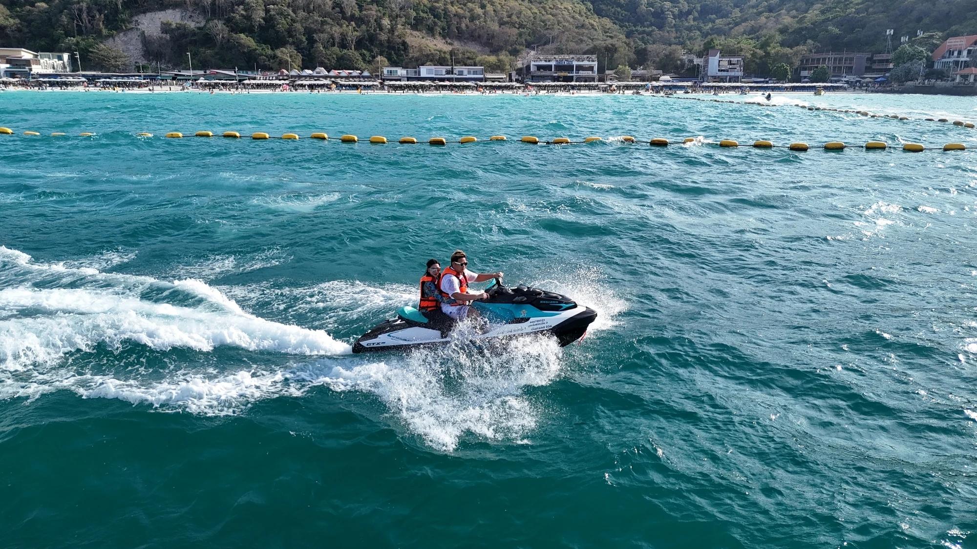 Pattaya: Coral Island Snorkeling and Kayaking Adventure