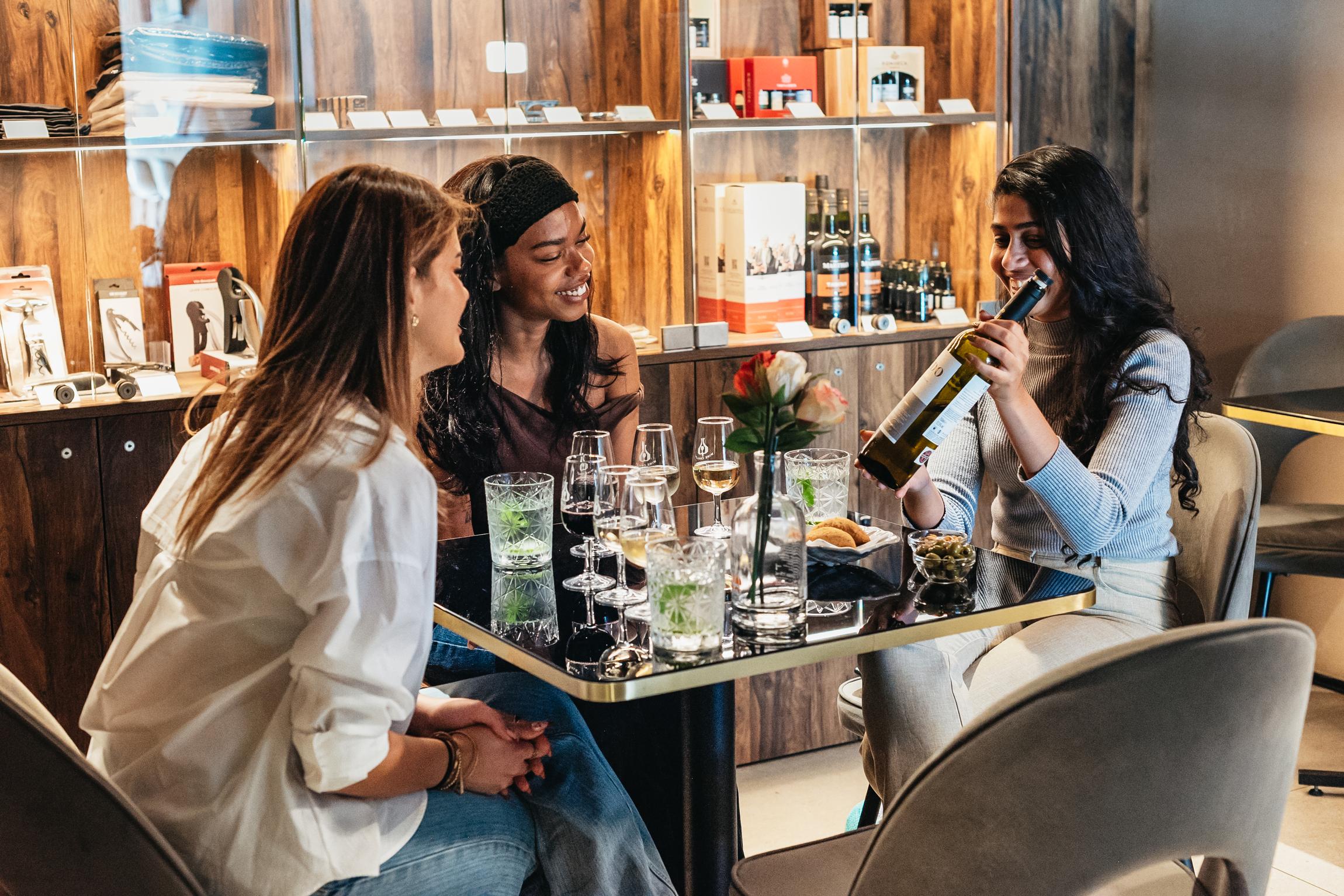 Porto Wine & Tapas Walking Experience