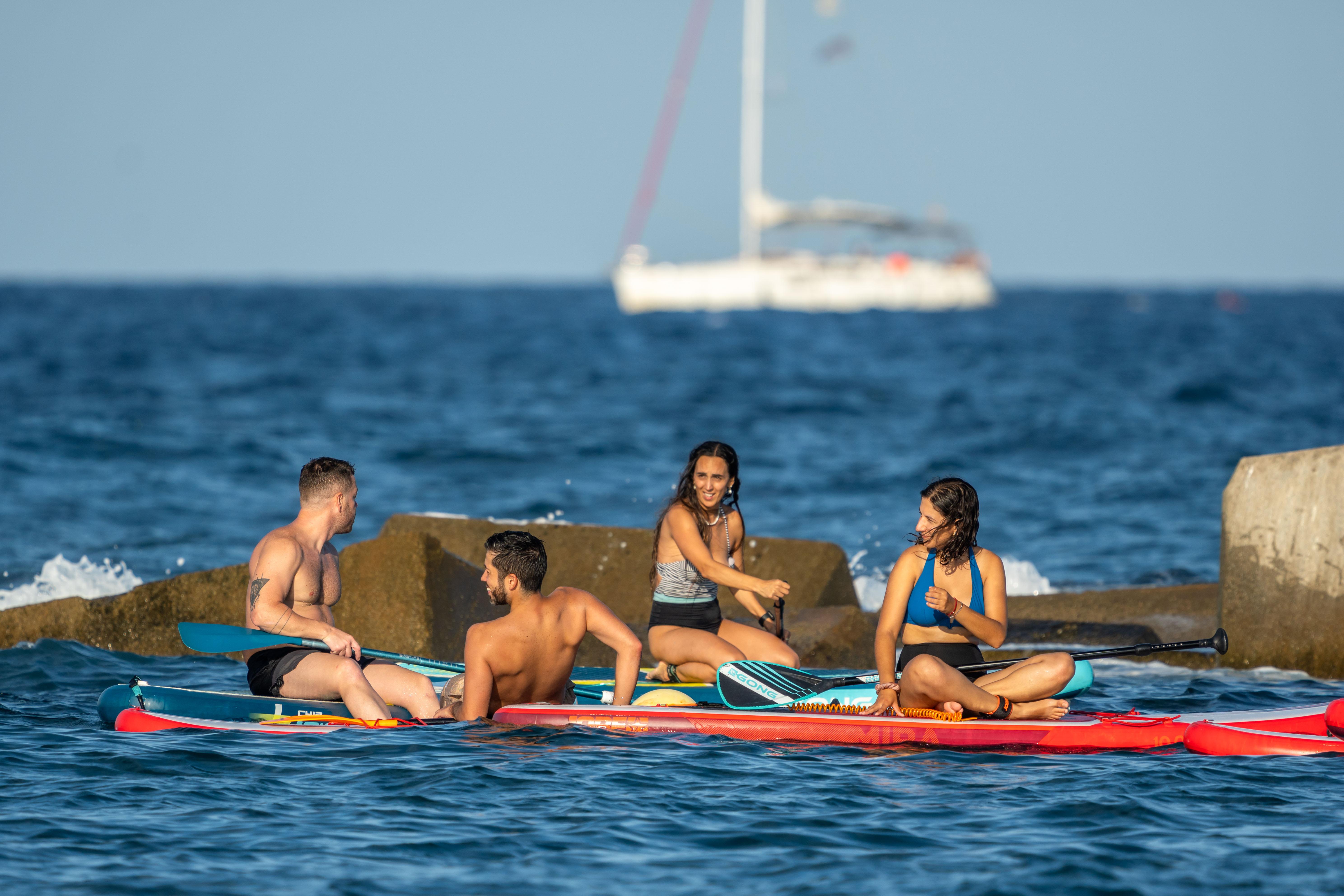 Paddleboard Rental at Barceloneta Beach