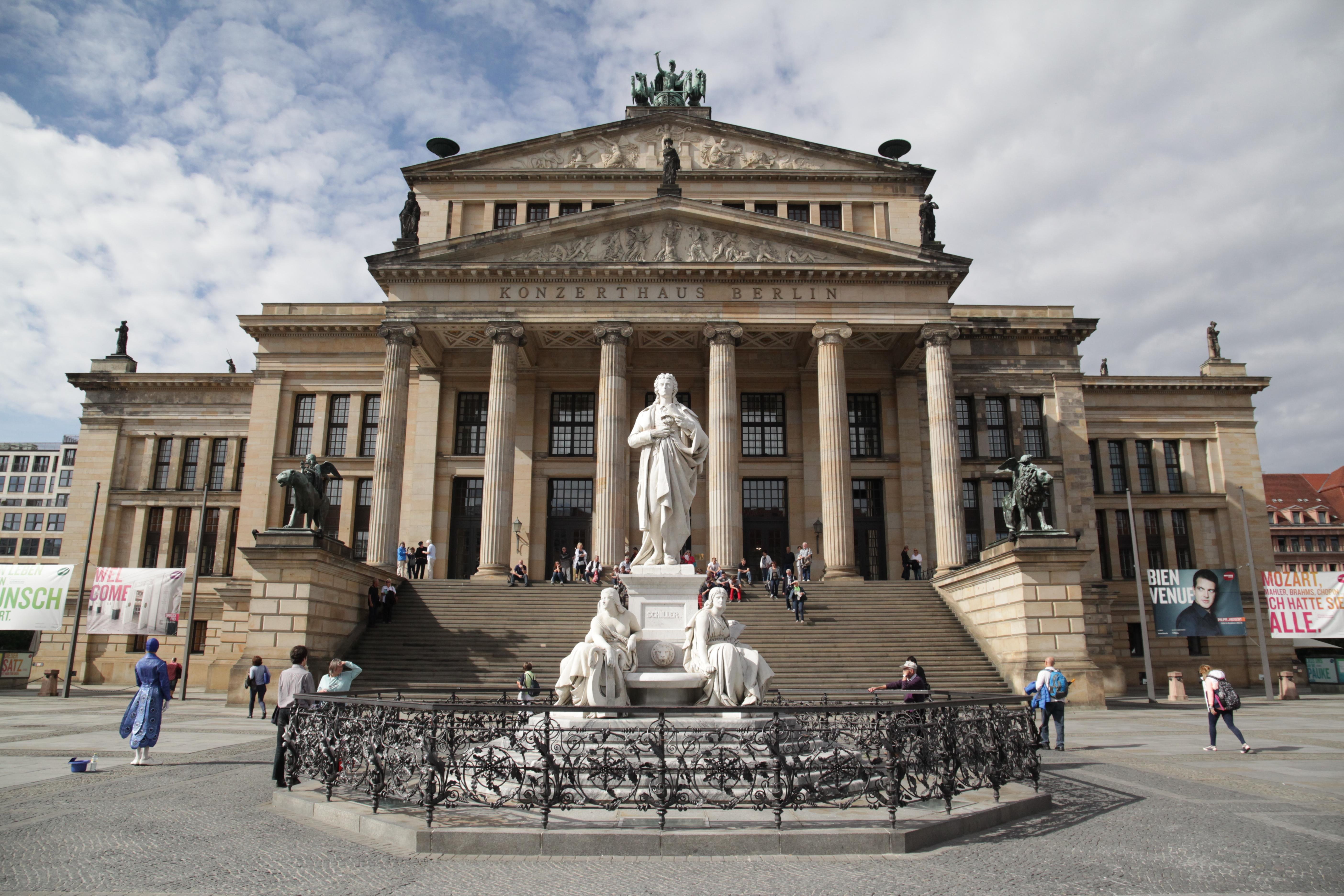Berlin walking tour — Mitte, the Reichstag and the government quarter — image 16