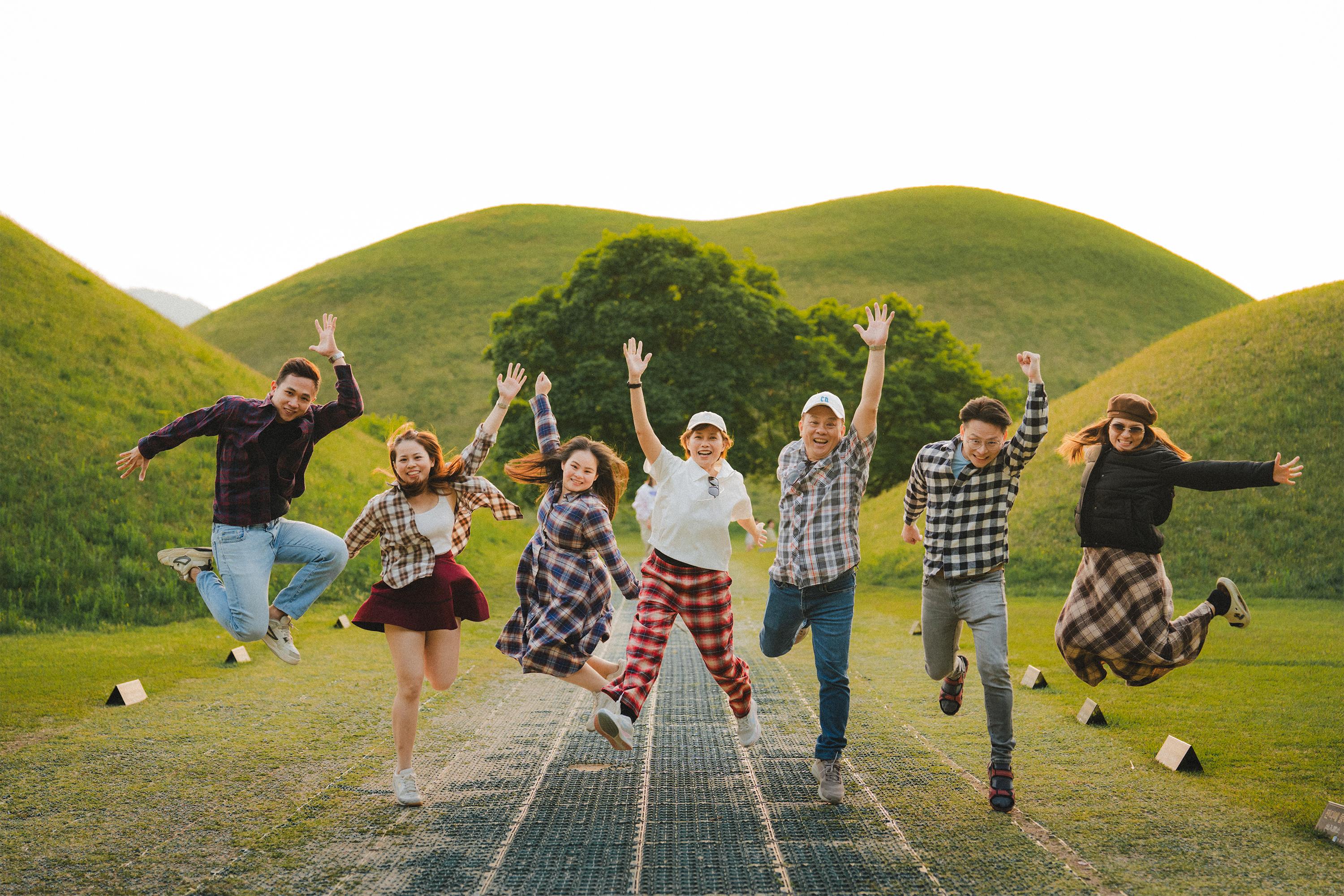 Busan: Gyeongju Small Group Photo Tour, Hotel Pick-up & Drop