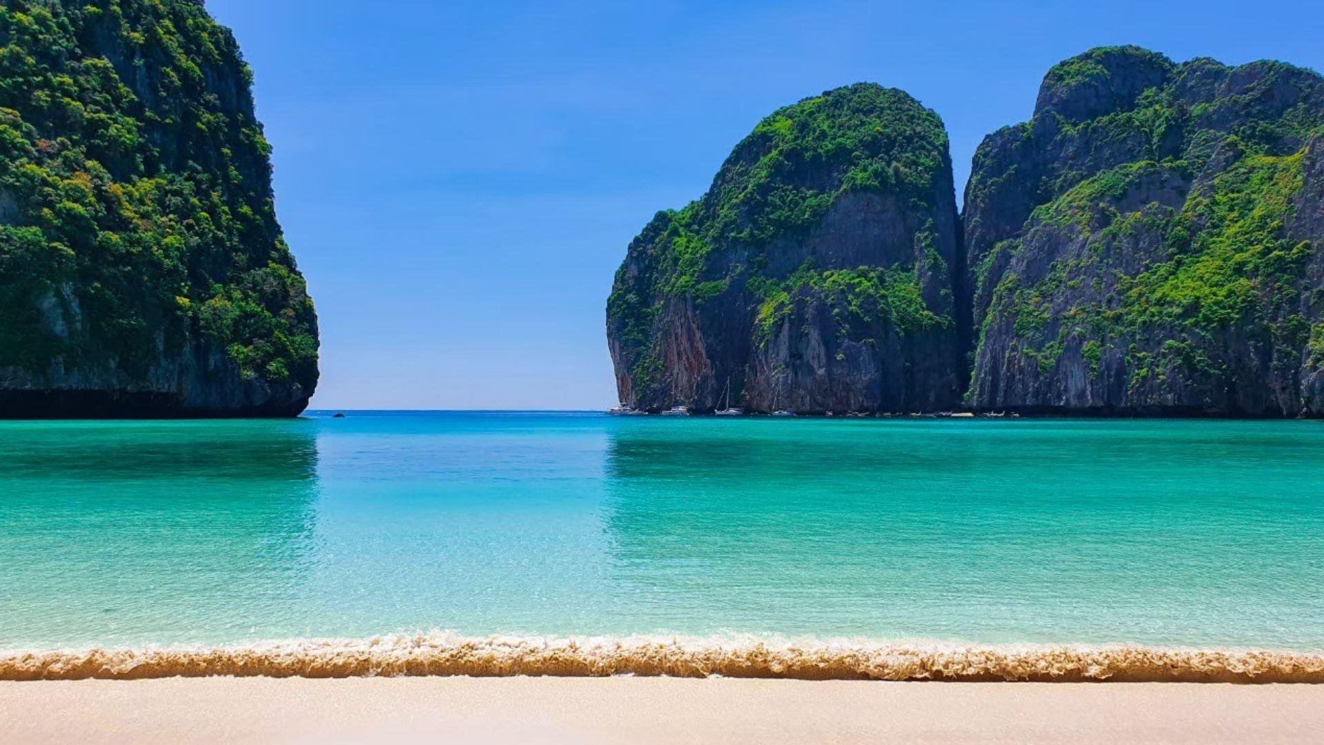Phi Phi Islands Private Speedboat Charter from Krabi