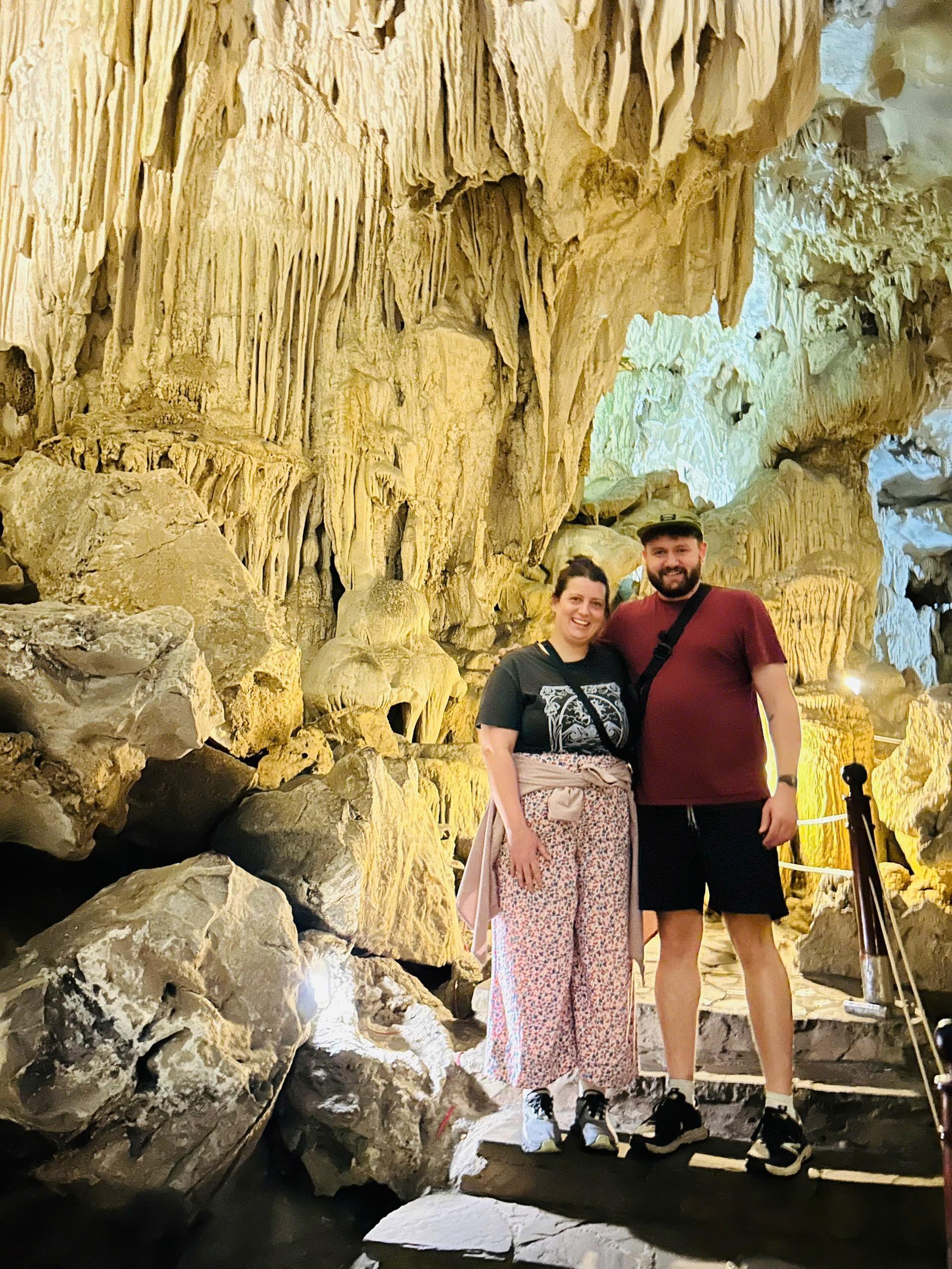 Ha Long Bay Full-Day Cruise: Caves, Kayaking & Scenic Views