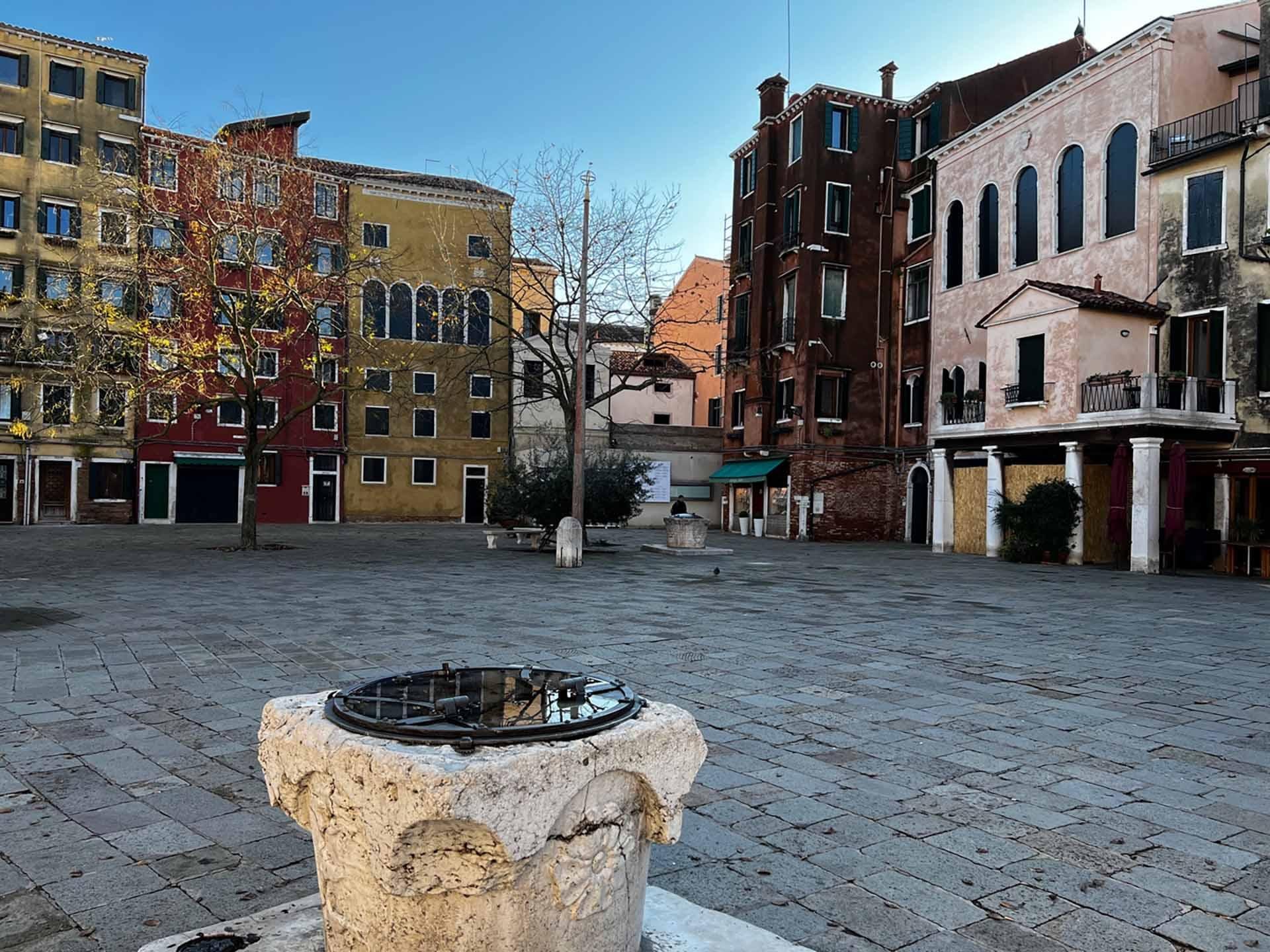 Venice Jewish Ghetto Walking Tour with Synagogue Access