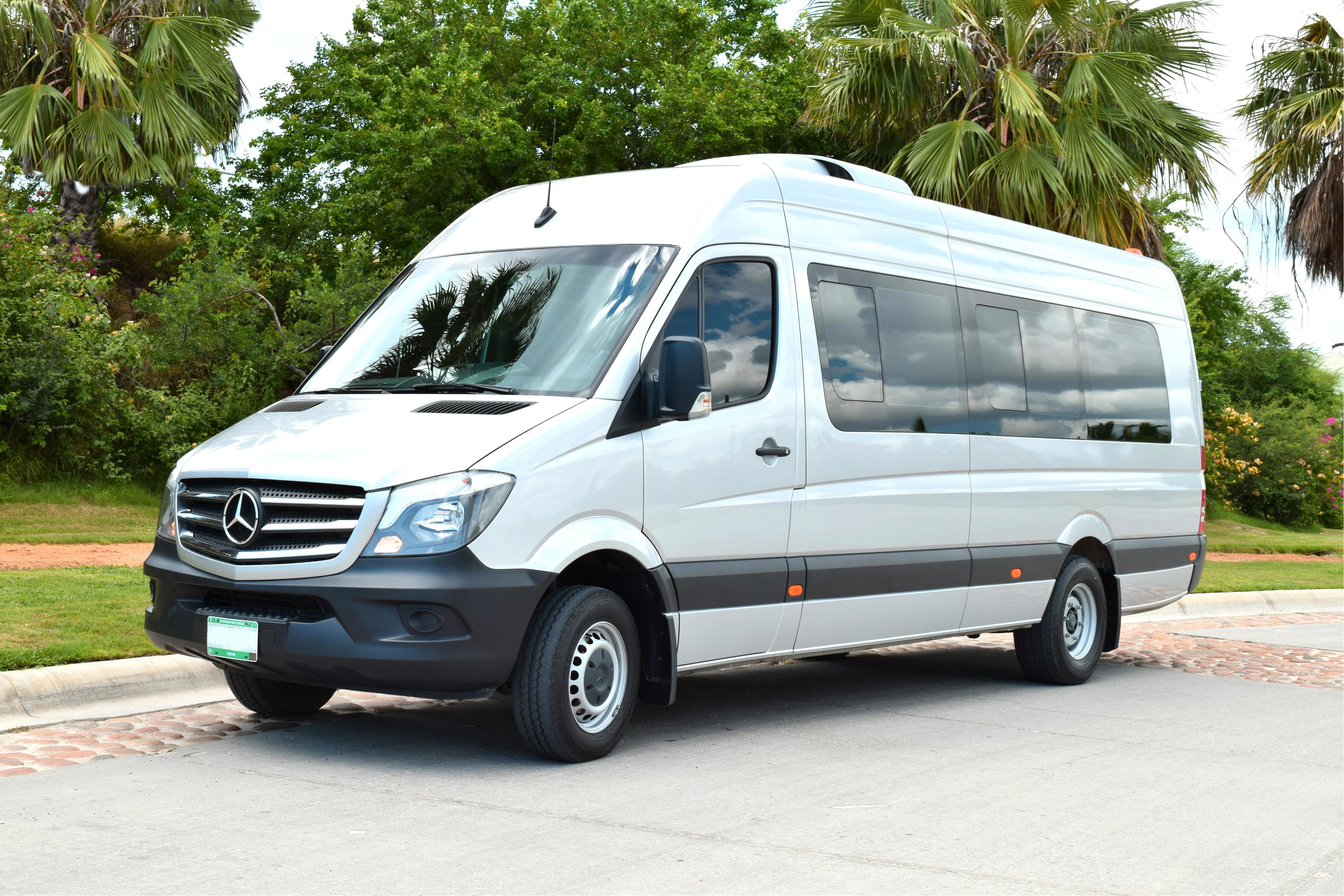 Shared Airport Shuttle: Los Cabos to Cabo San Lucas