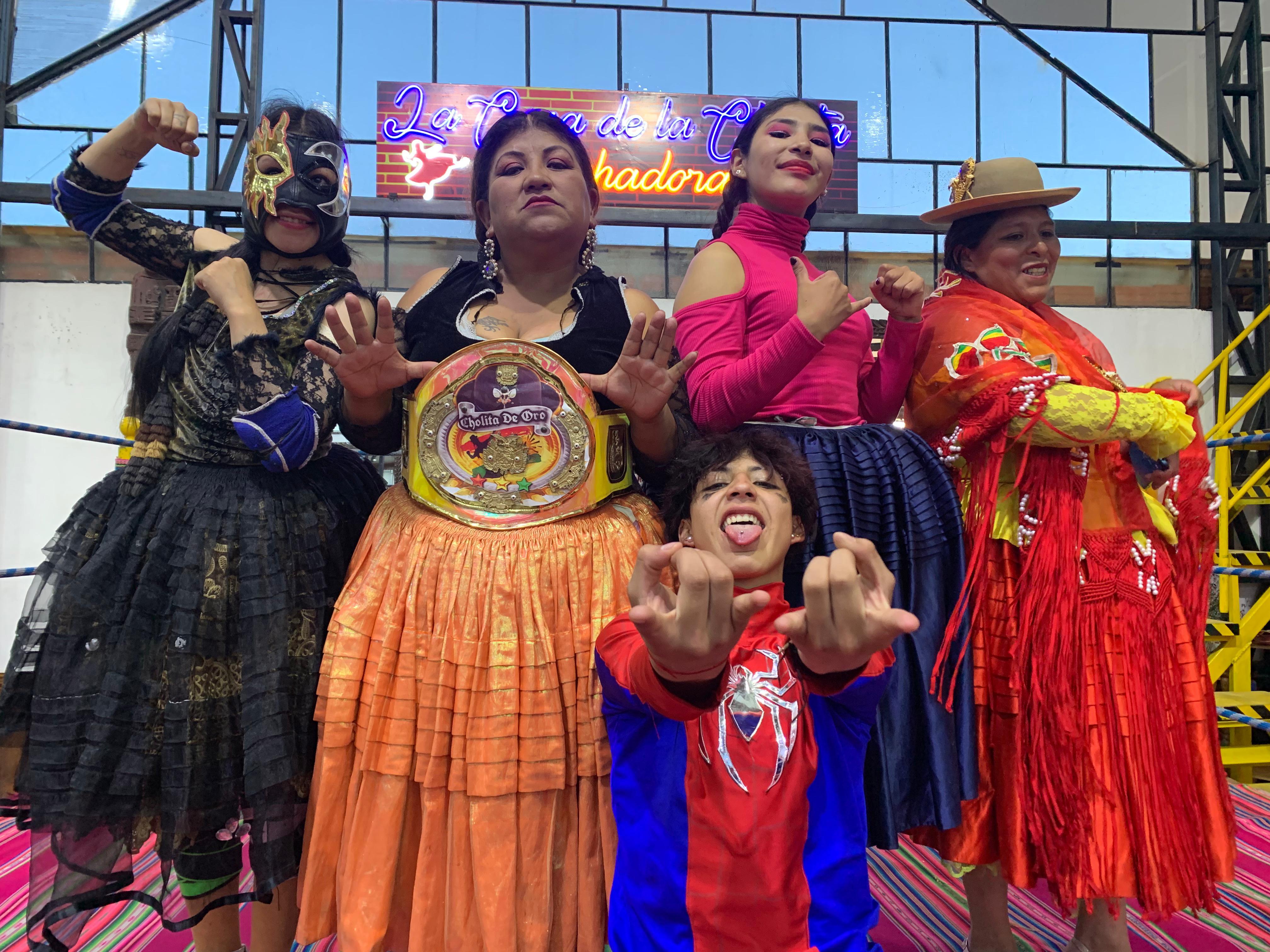 Spectacle de catch des Cholitas avec transport et guide numérique