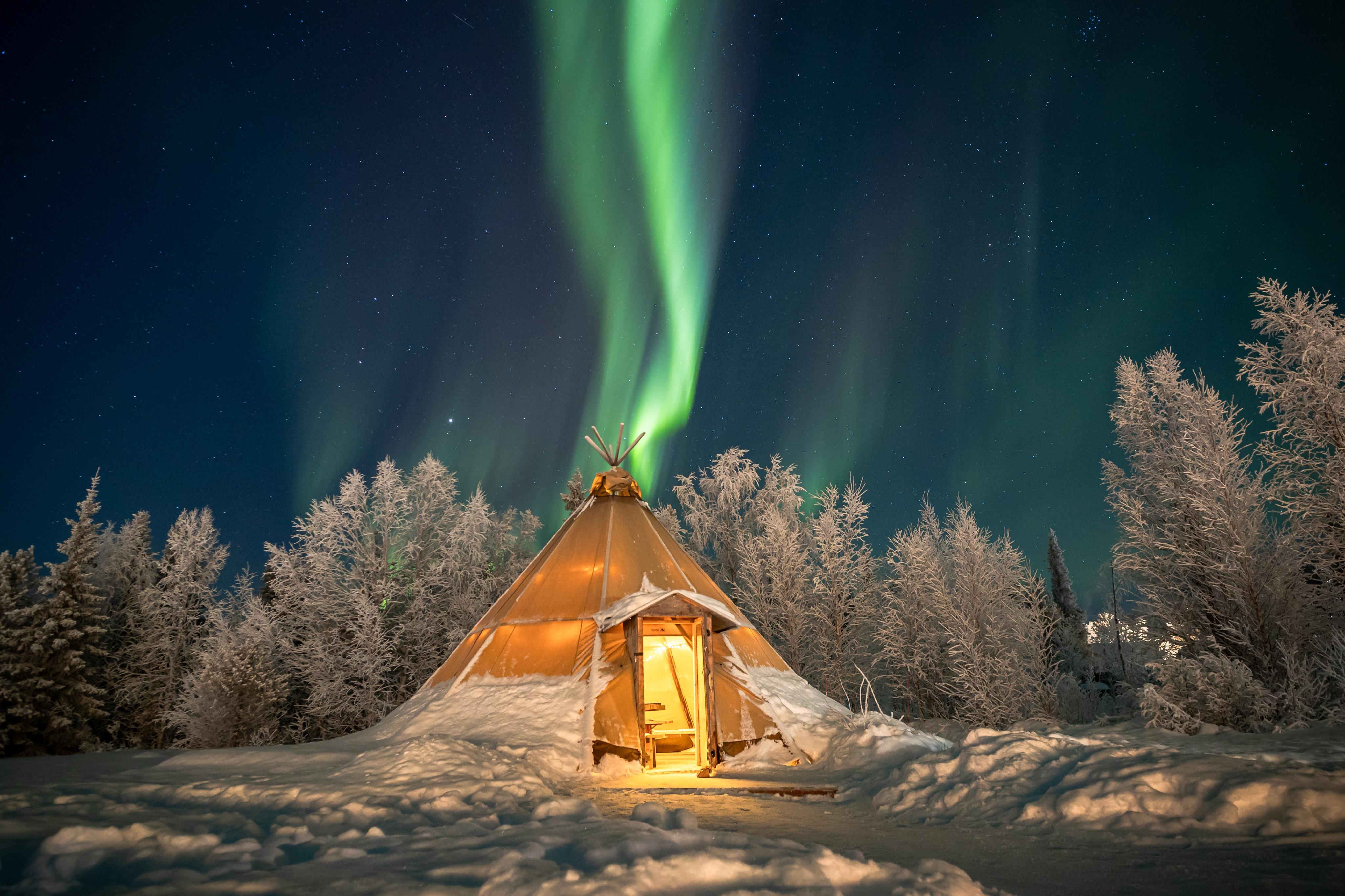 Kiruna: Sami-Inspired BBQ Dinner with Northern Lights Chase
