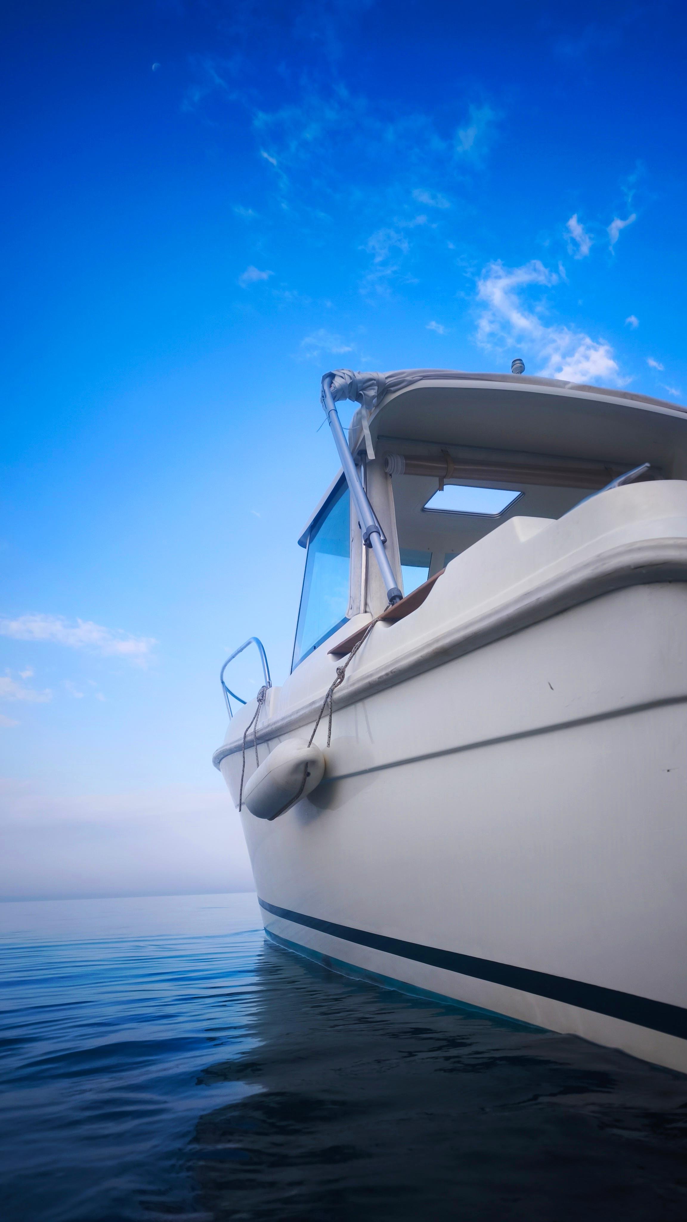 Bar: Scenic Coastline Boat Excursion with Local Wine & Meze