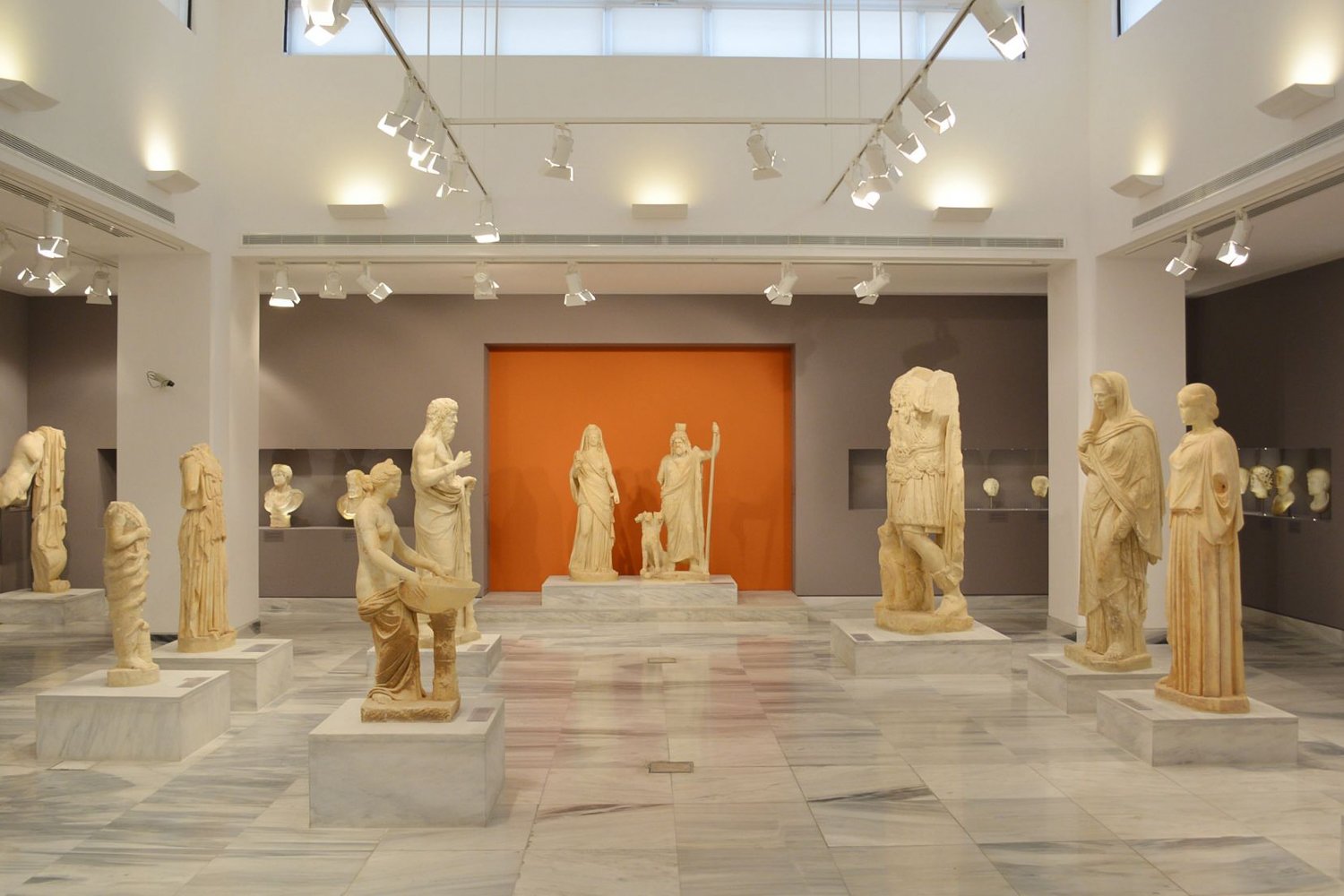 From Rethymno: Knossos Palace and Heraklion Guided Tour - 2026 (Verified Reviews)