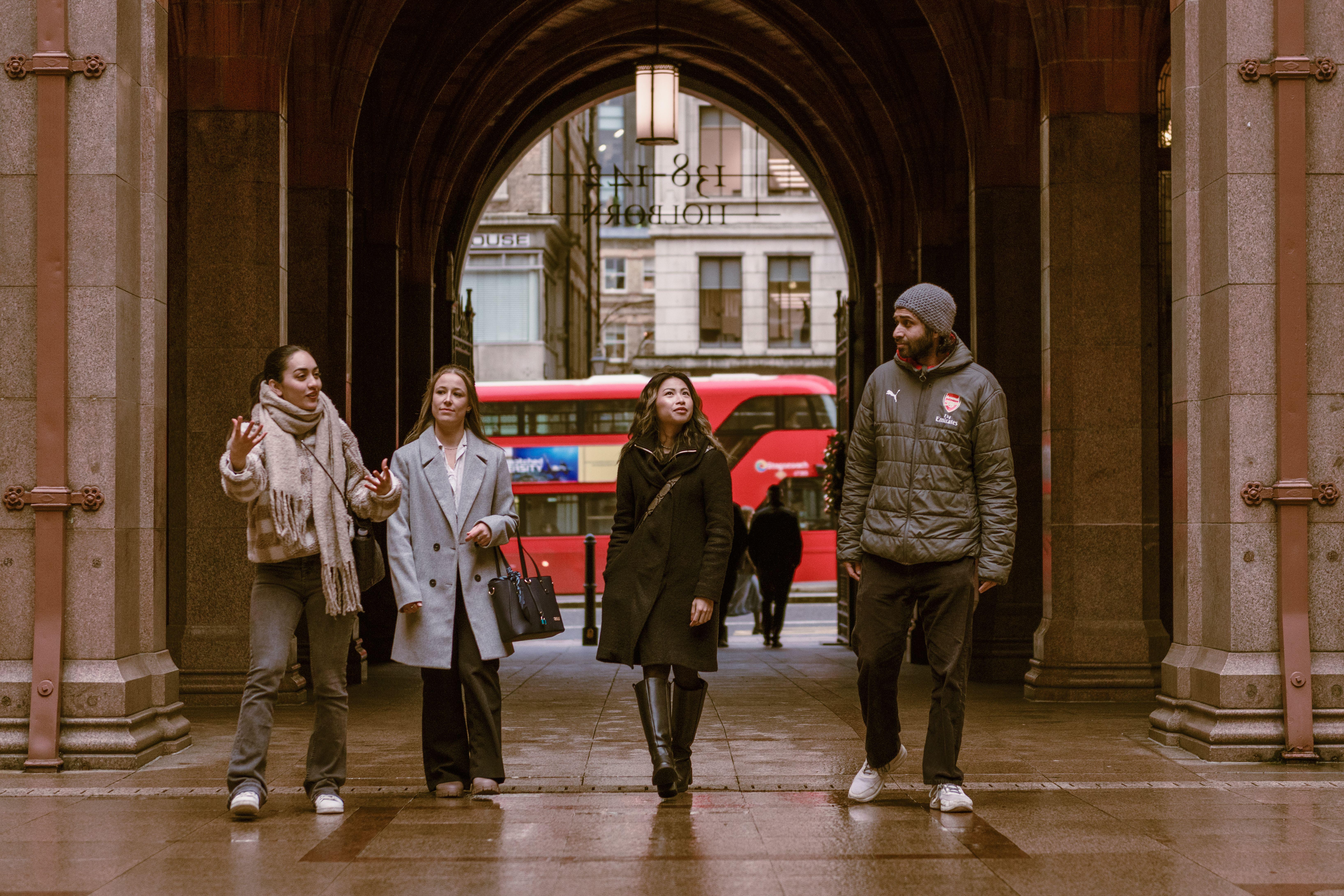 Historic Pubs & Jack the Ripper Evening Walk