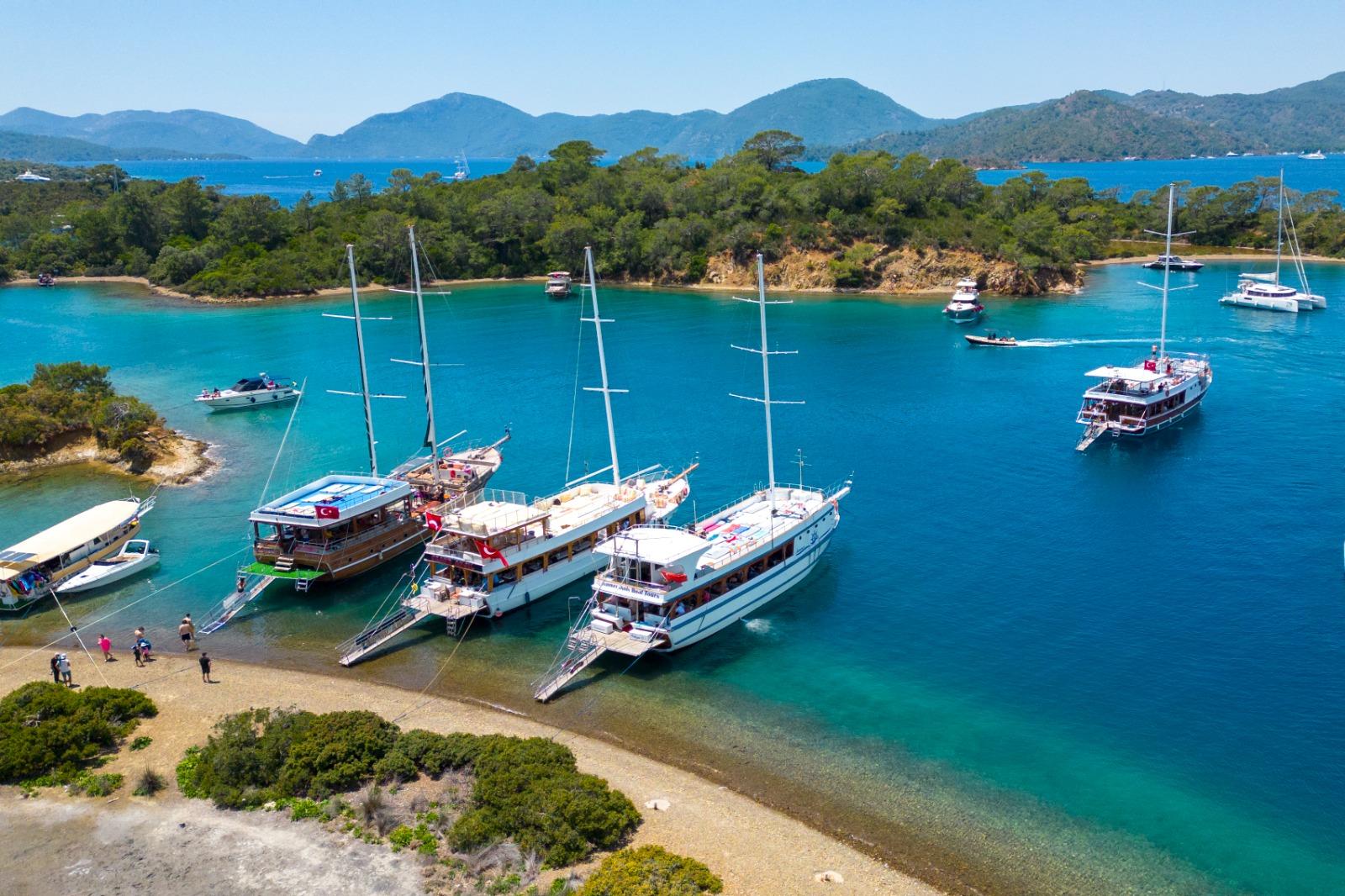 Fethiye 12 Islands Boat Tour with Lunch