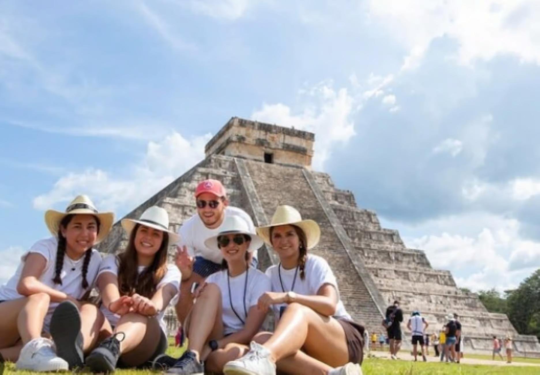 Chichén Itzá Sunrise Access, Valladolid & Cenote Swim