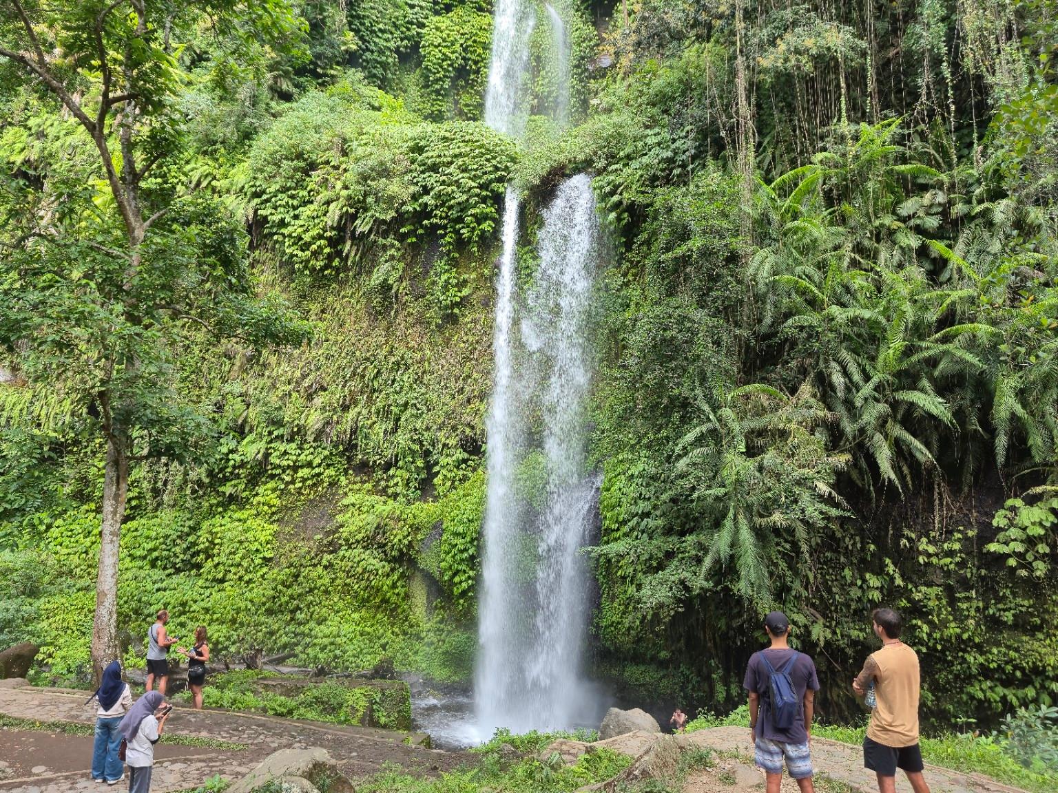 Senaru Twin Waterfalls Trek