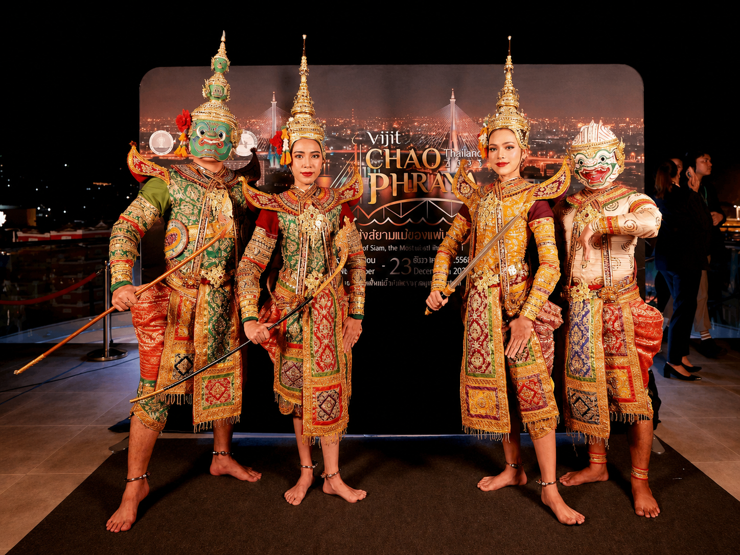 Bangkok Chao Phraya Dinner Cruise with Cultural Show