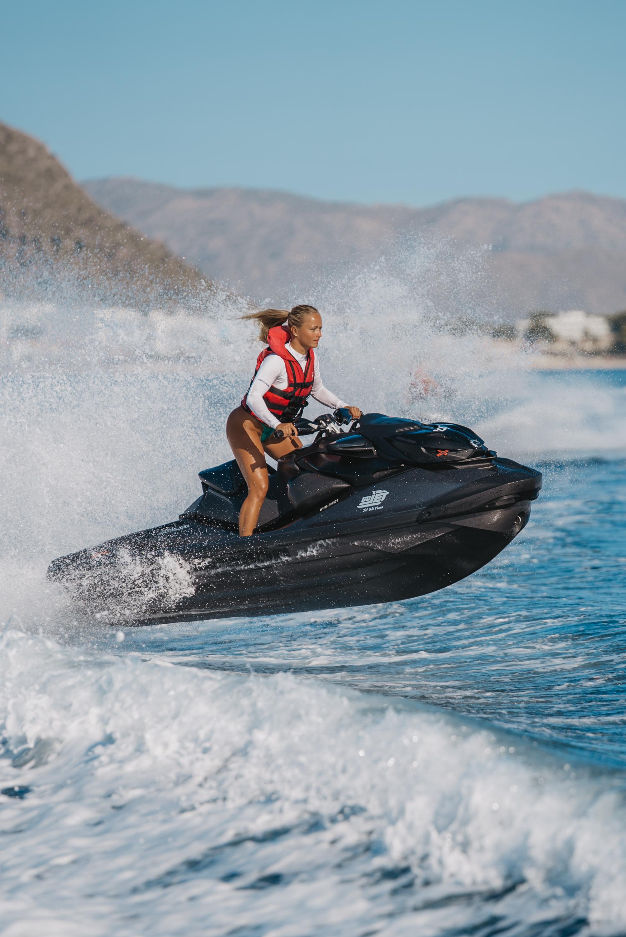 Guided Jet Ski Adventure in Puerto Pollensa with Complimentary Photos