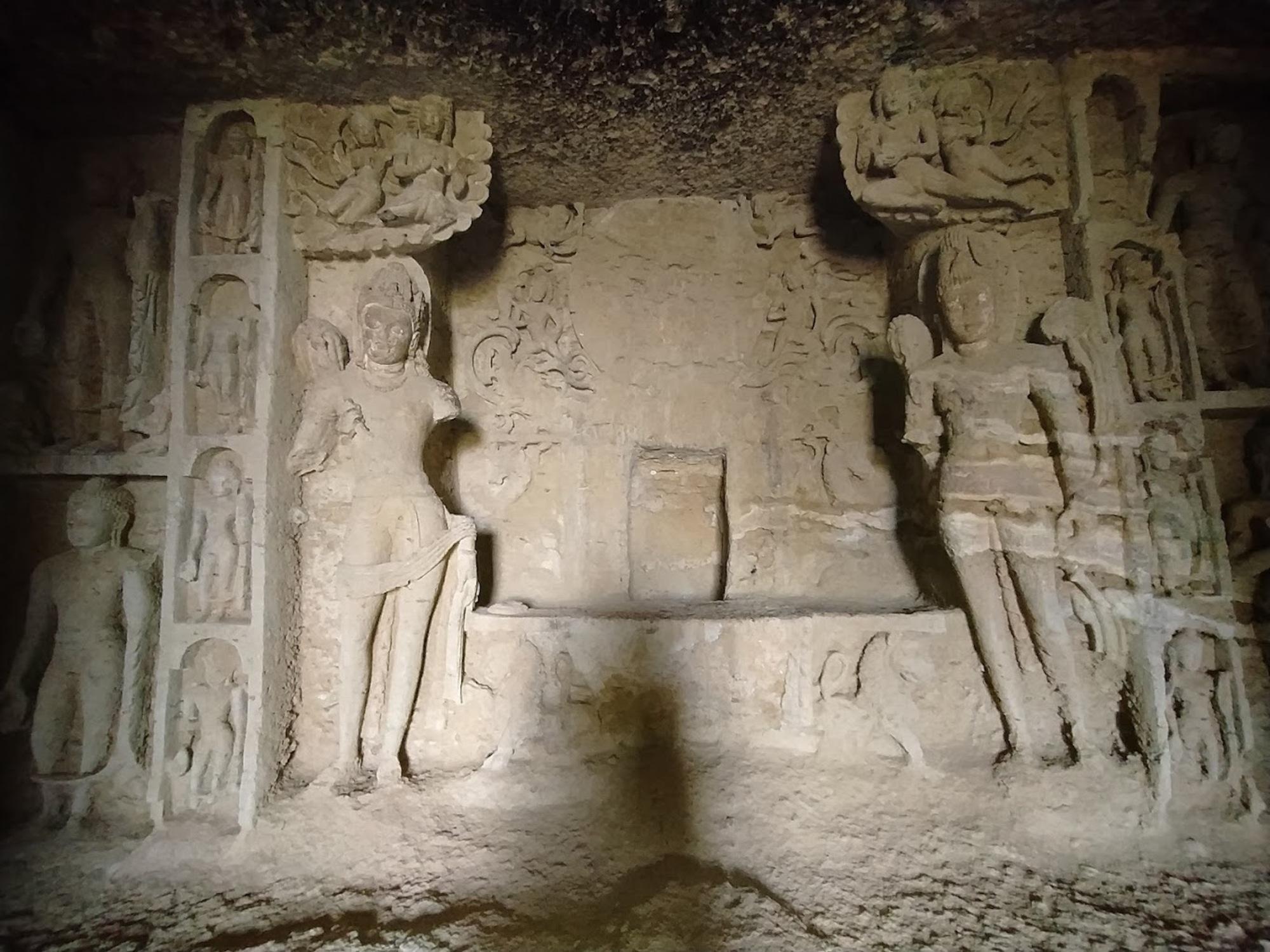 Mumbai: Kanheri Caves & Global Vipassana Pagoda Tour