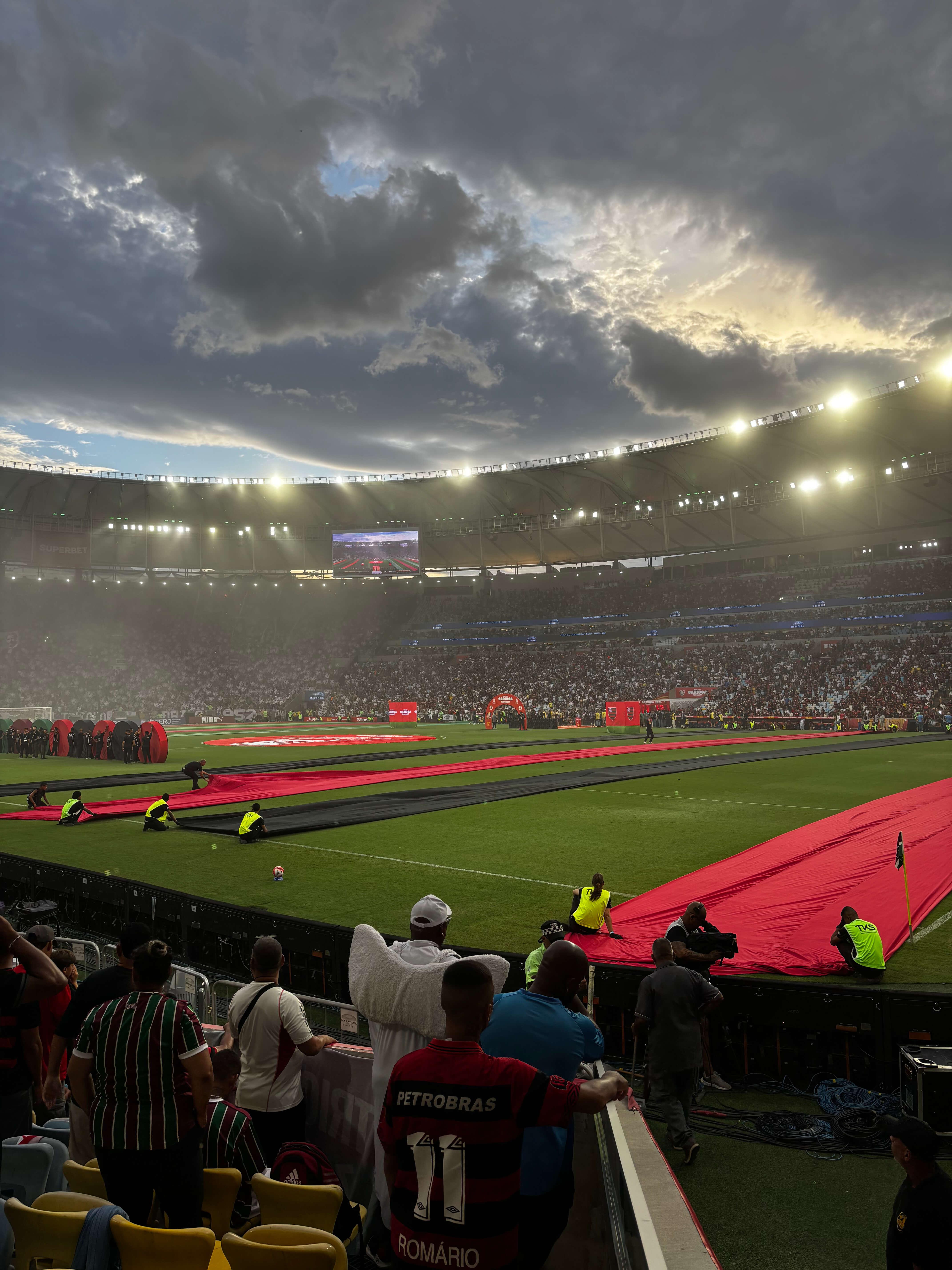 Live Football Match at Maracanã Stadium with Transfers & Guide