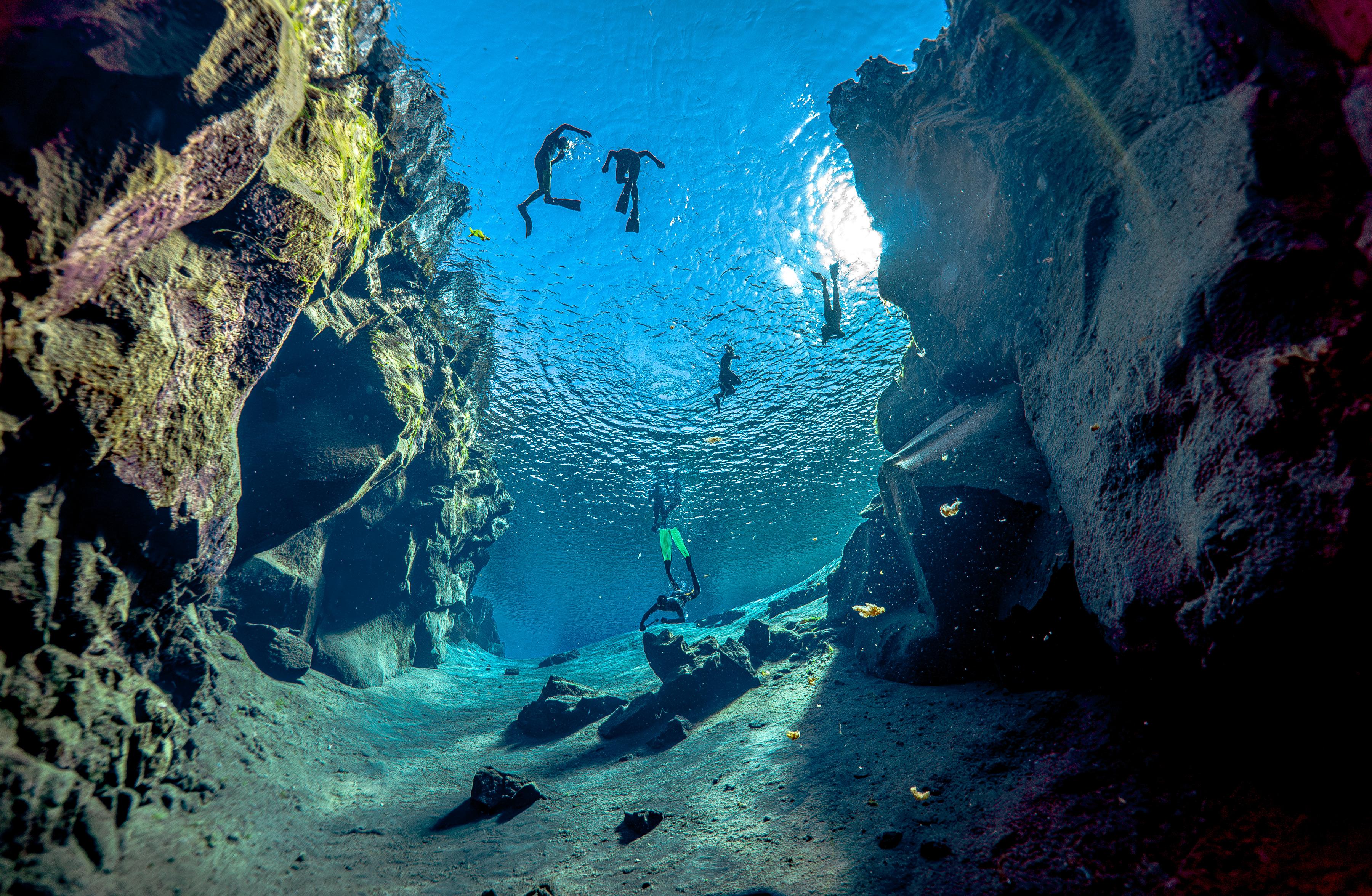 Silfra Fissure Snorkeling Experience with Professional Photography