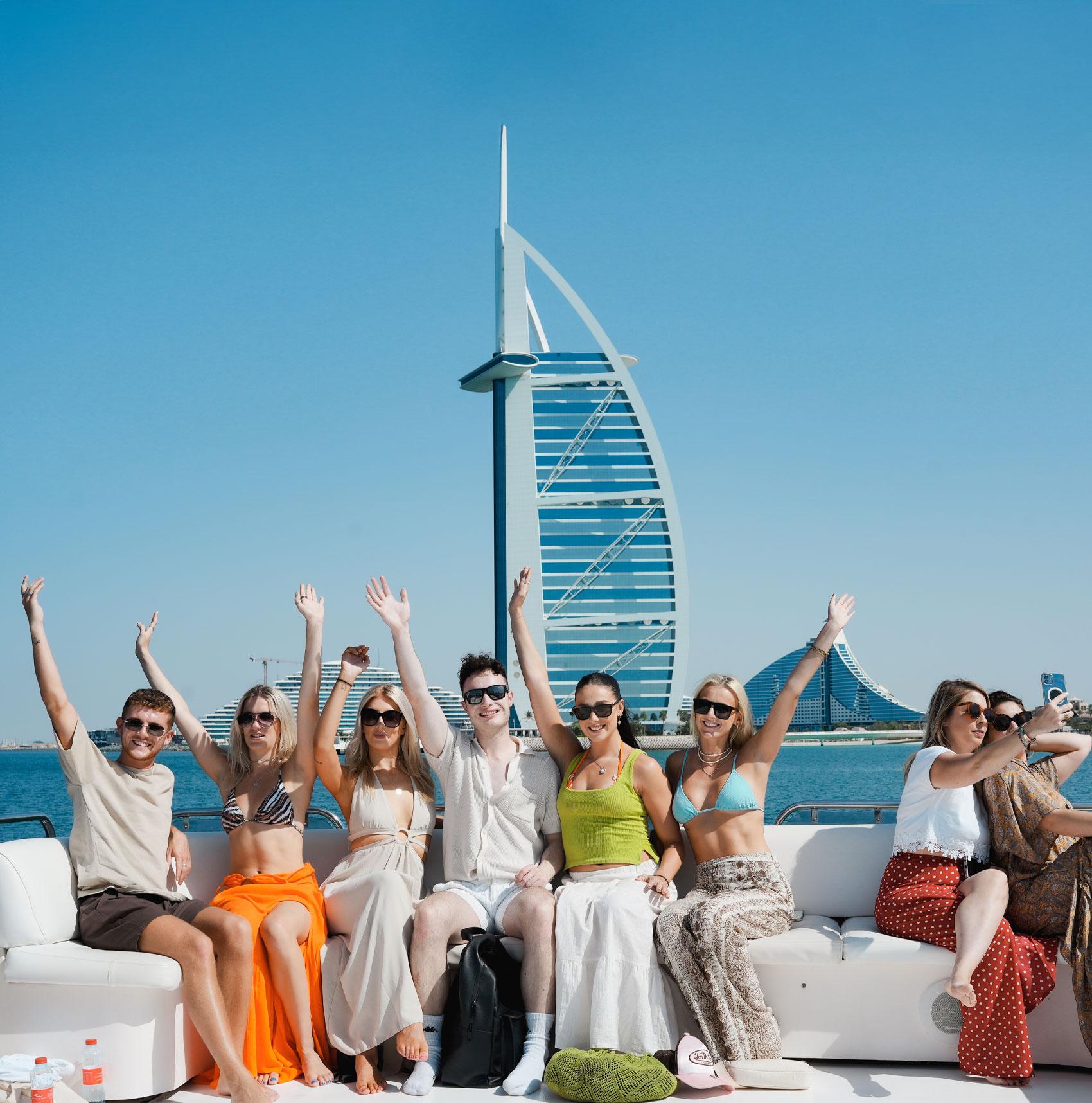 Dubai Marina Luxury Yacht Cruise with Breakfast or BBQ