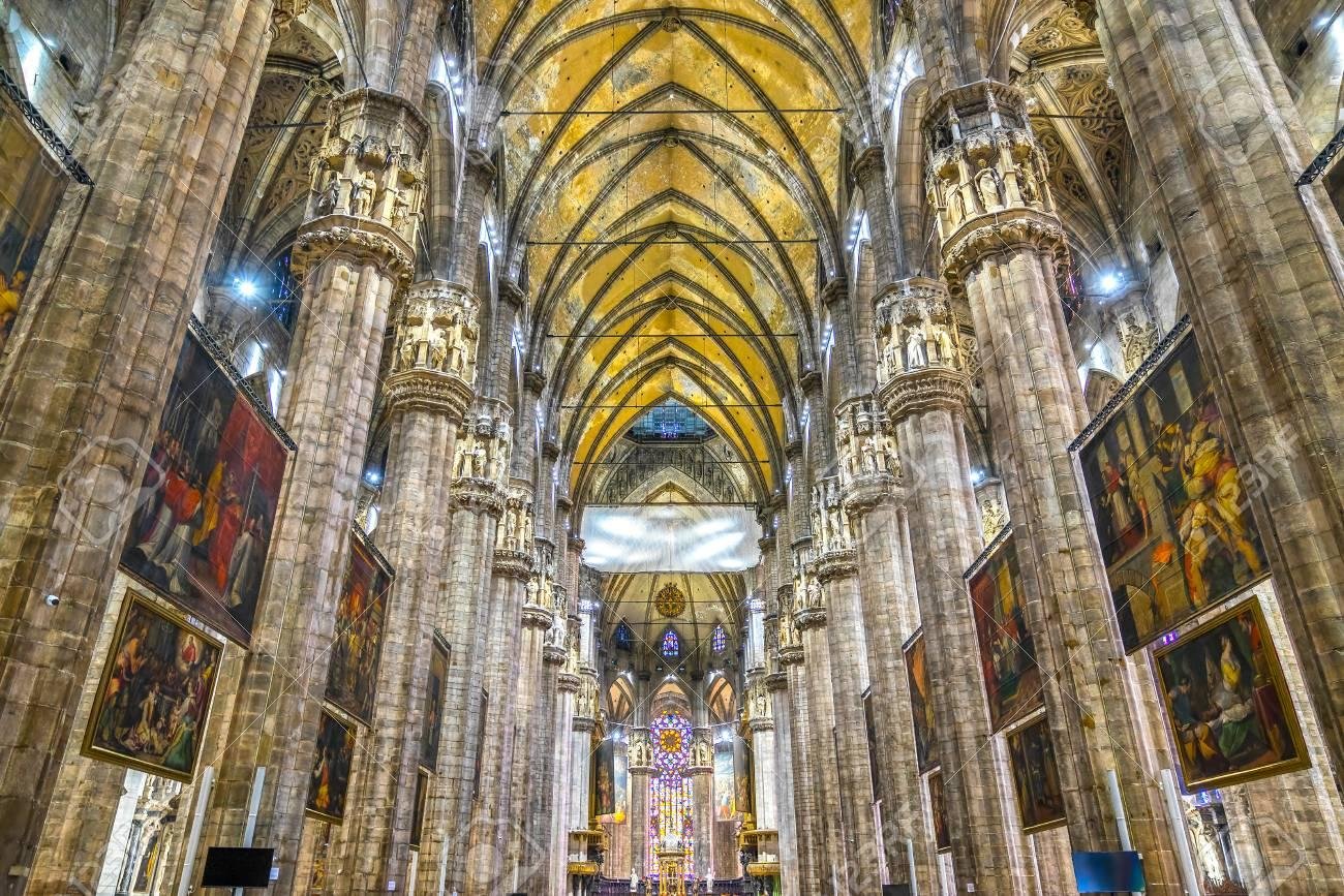 Milan Highlights: Duomo Rooftop, Sforza Castle & Gelato Tour