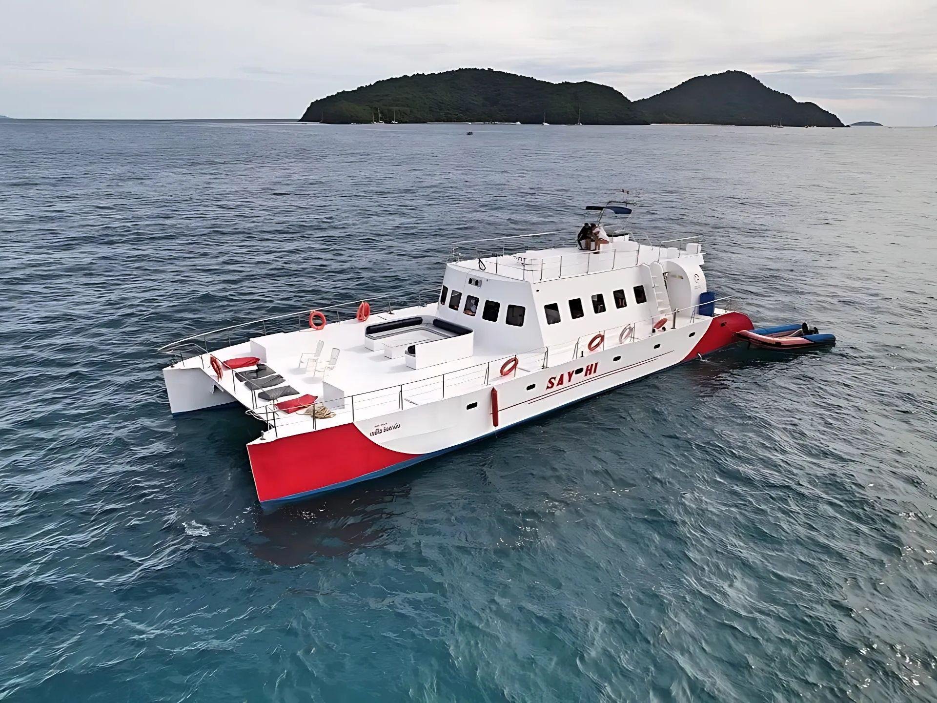 Phuket: Sunset Catamaran Cruise to Coral Island