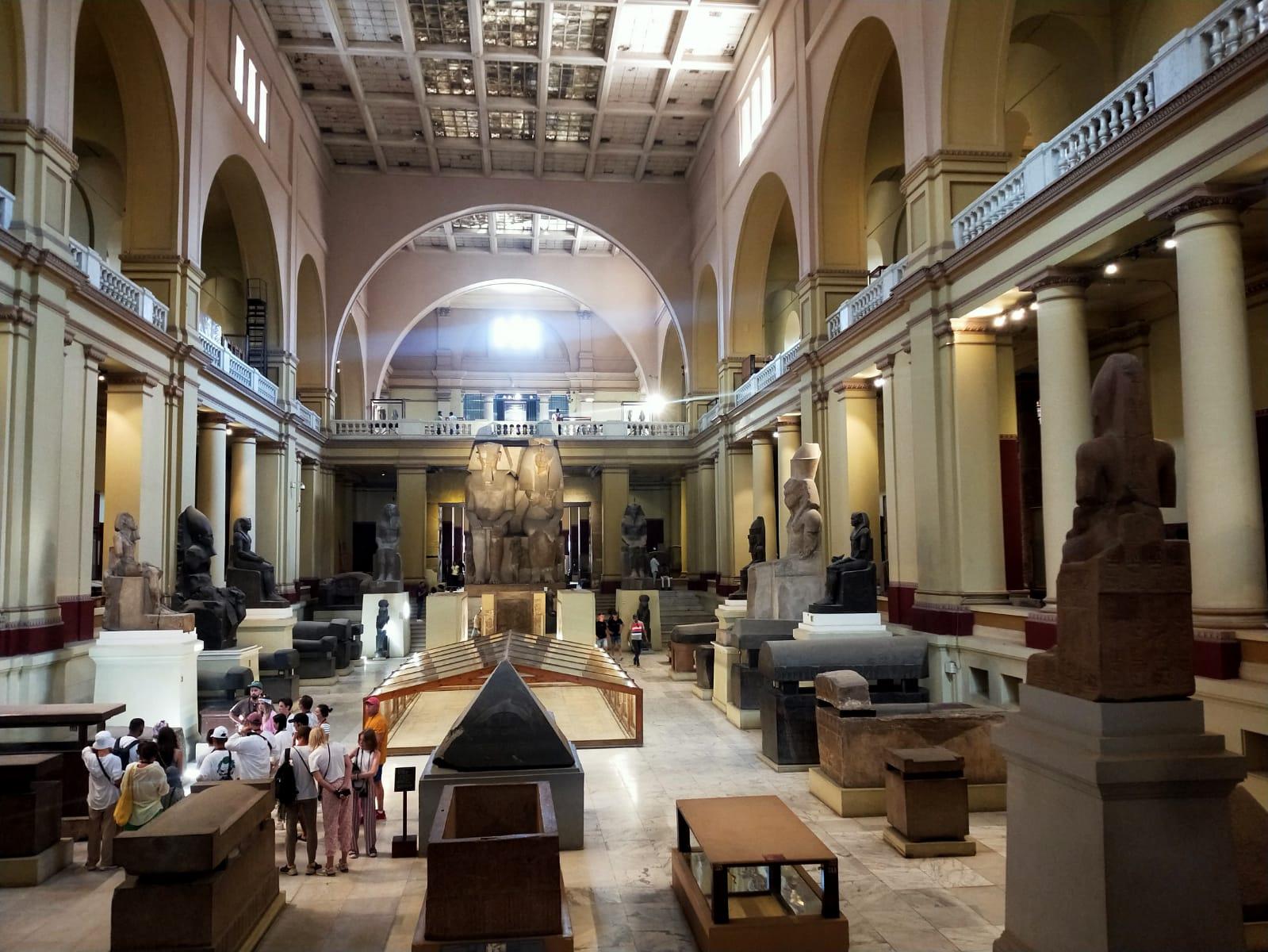 Sharm El Sheikh to Cairo: Pyramids, Sphinx & Egyptian Museum Day Tour