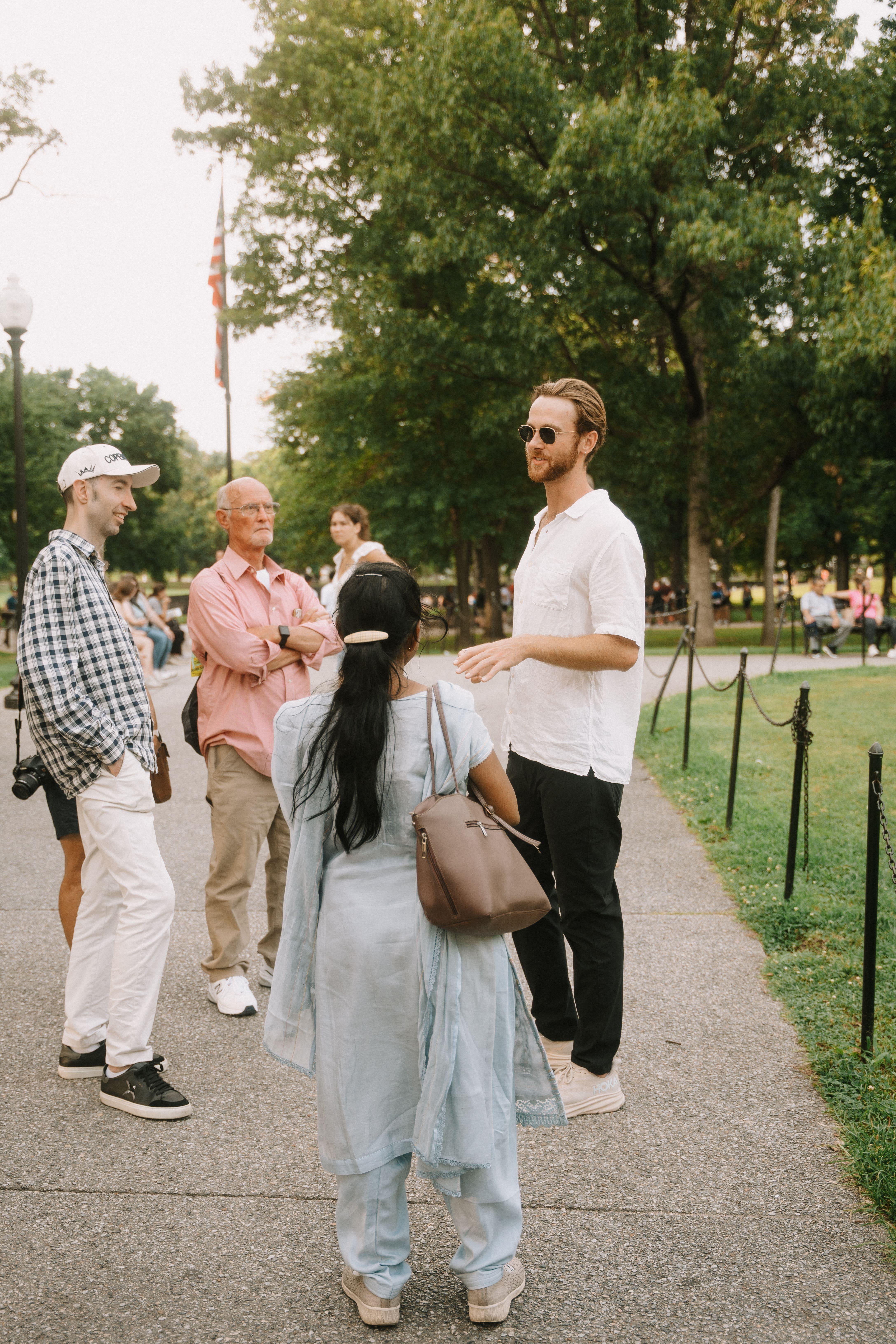 DC Sunset Monuments & Memorials Walking Tour