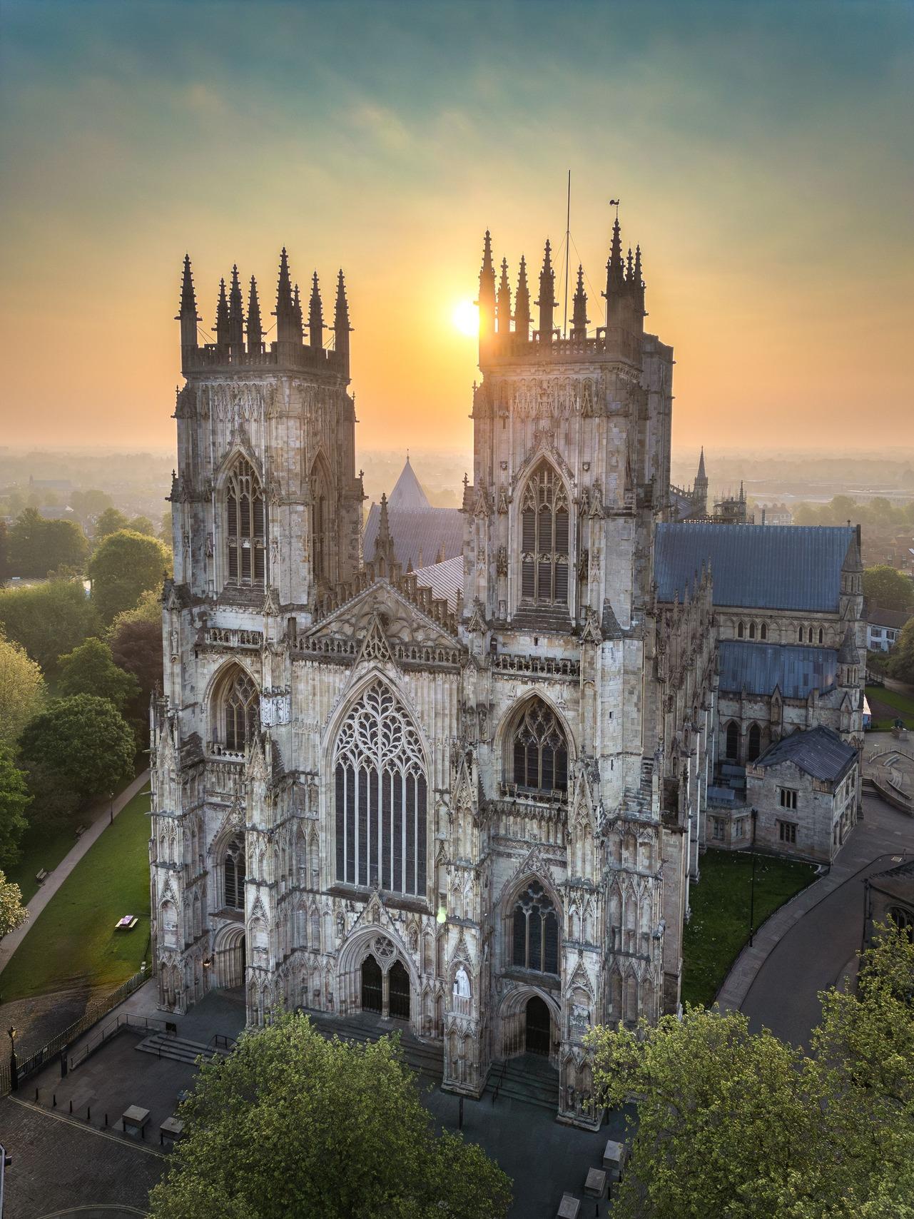 York Minster — the Great East Window, the nave and the central tower — image 5