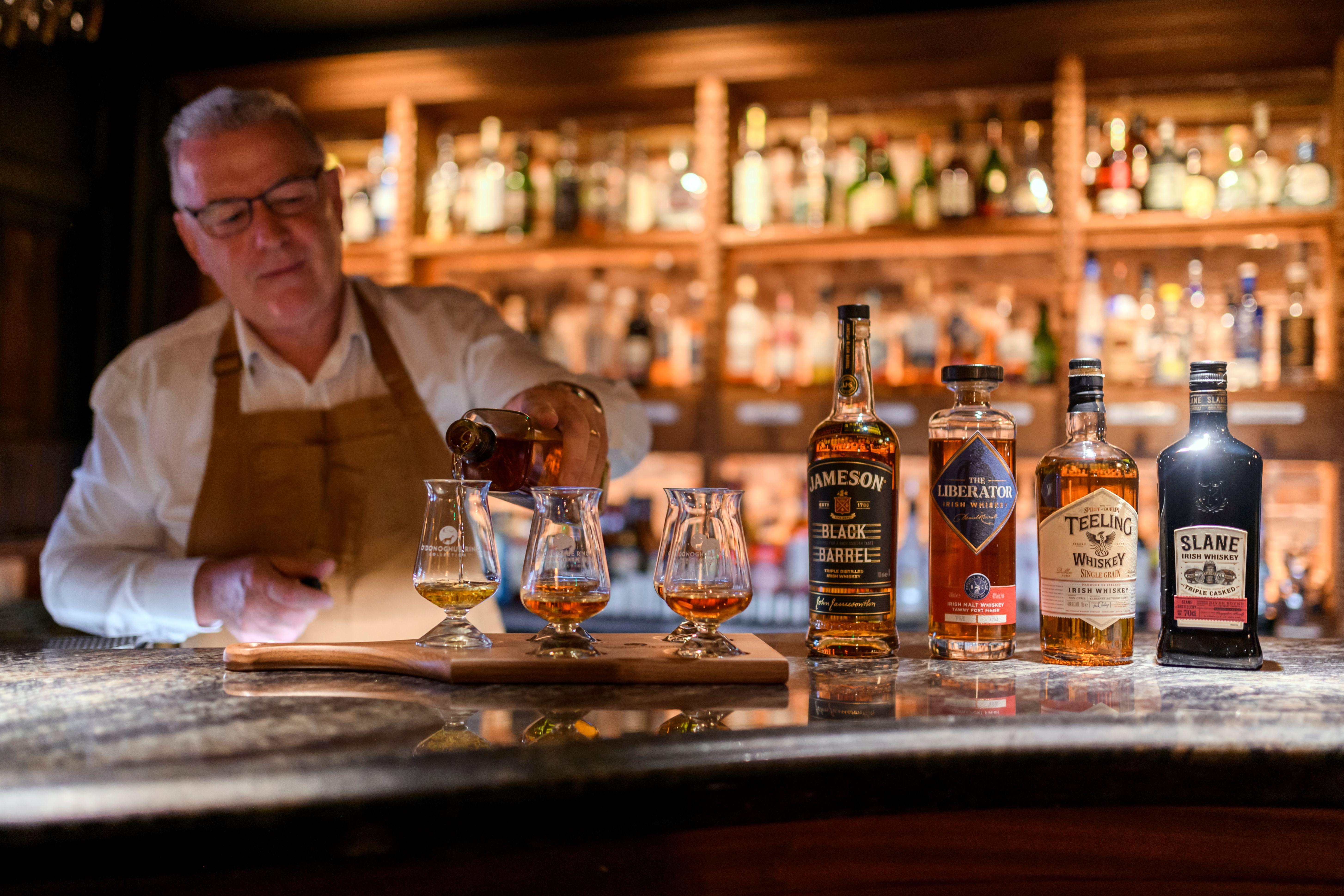 Killarney Whiskey Tasting & National Park Jaunting Car Tour