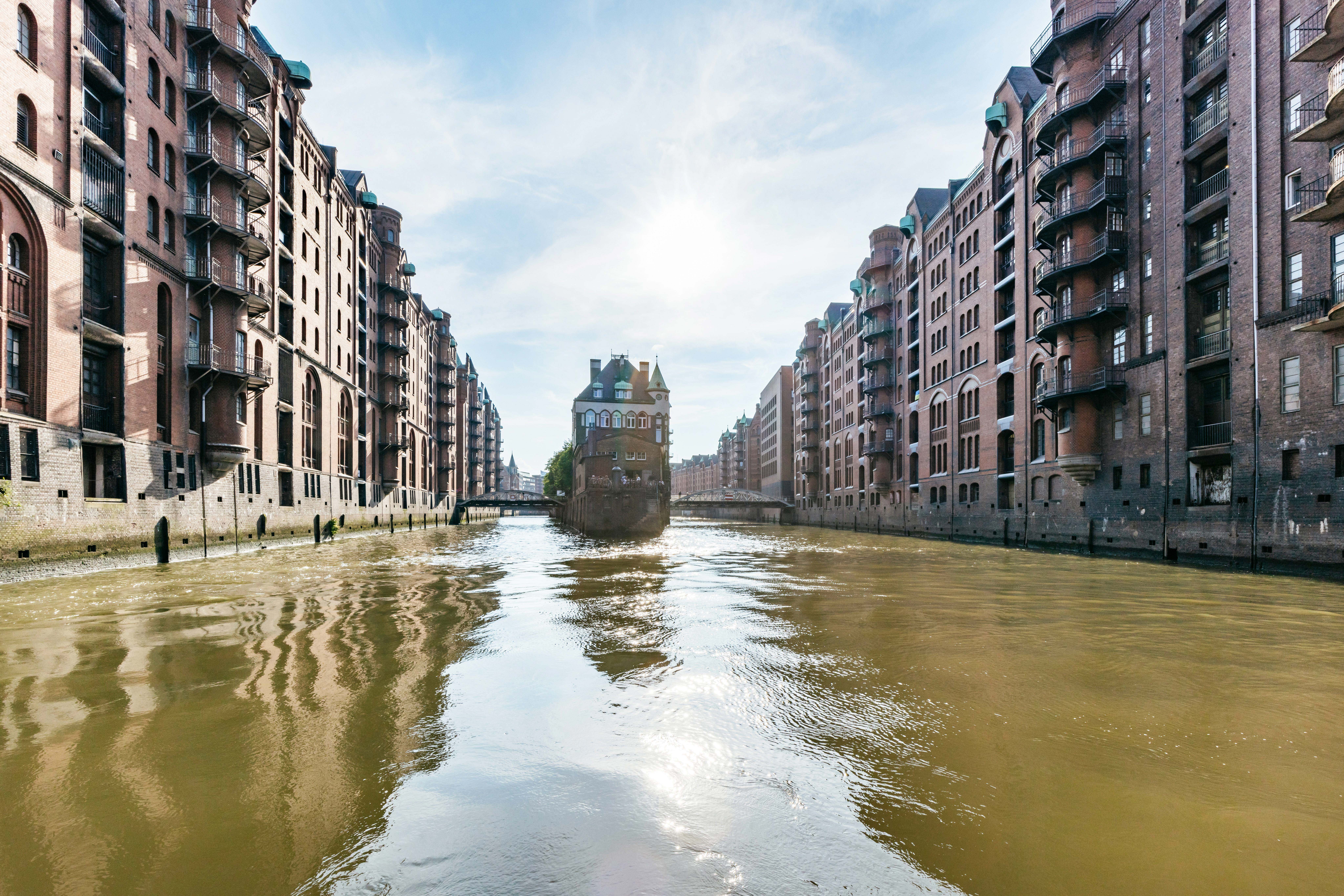 Hamburg: Hafenrundfahrt mit Wein und Käse – 2026 (verifizierte Bewertungen)