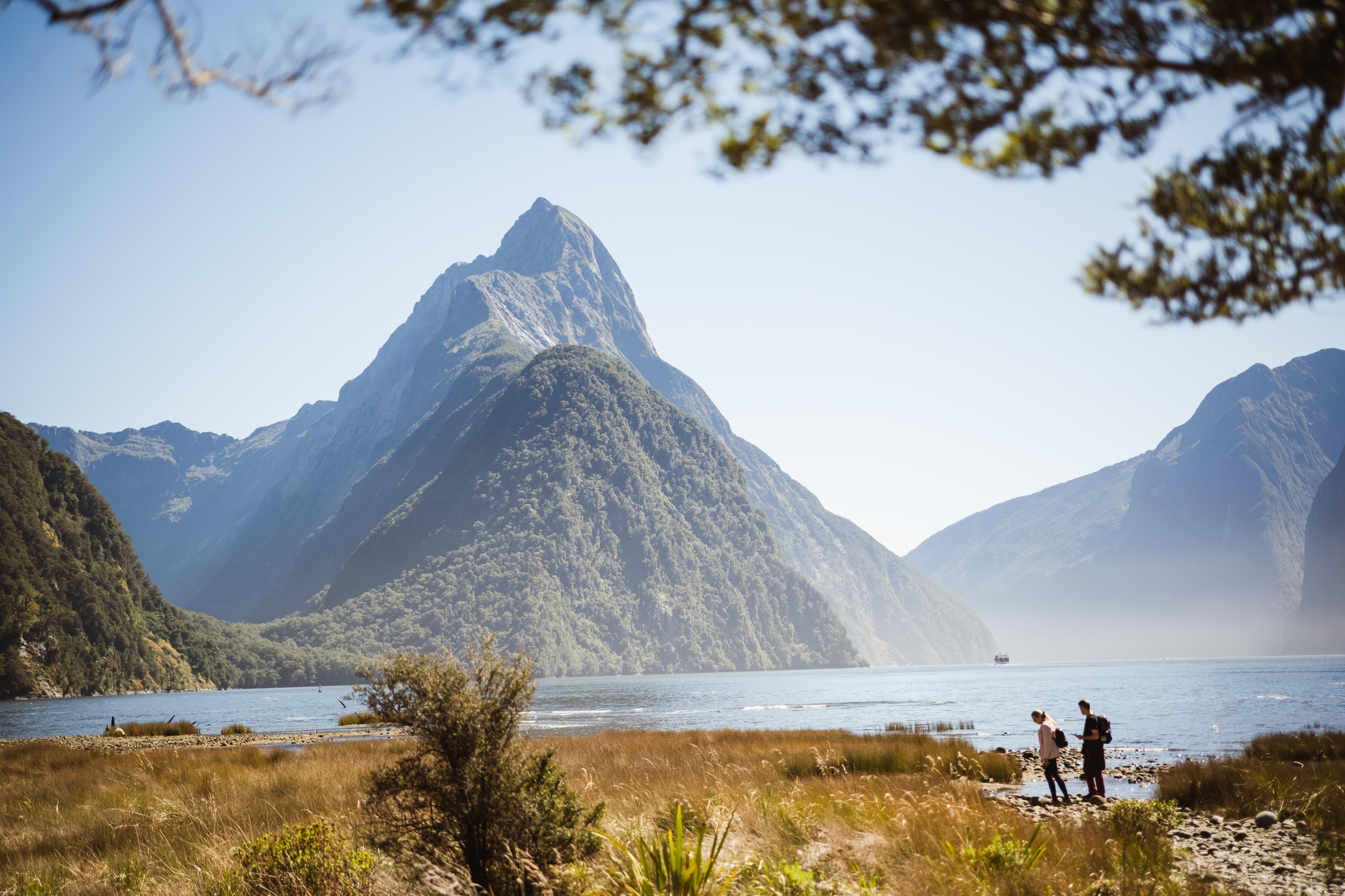 Milford Sound Small-Group Day Tour from Te Anau