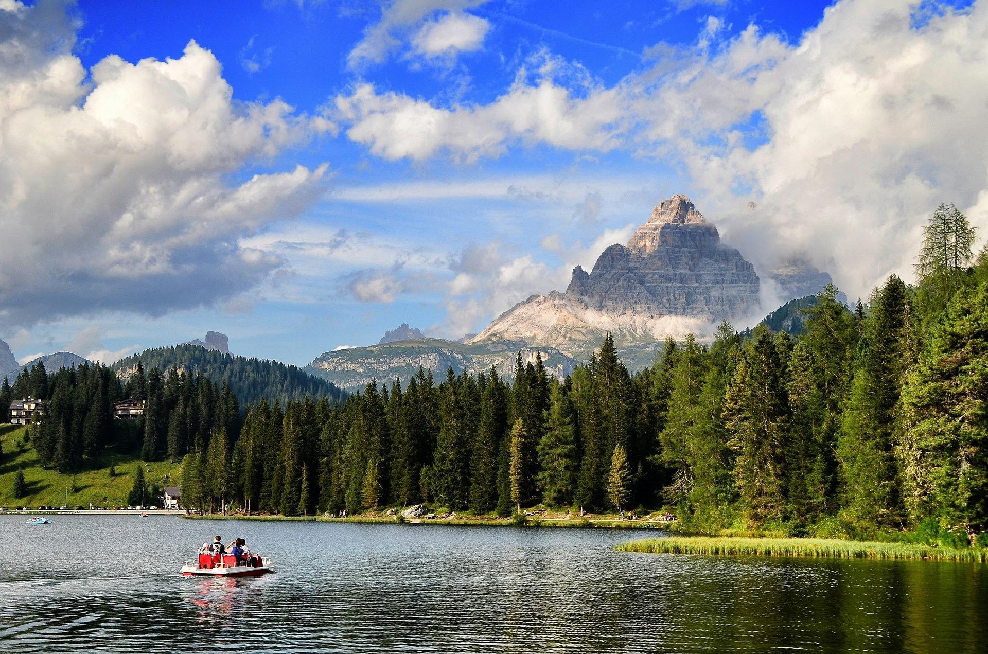 Dolomites Day Trip from Venice & Treviso: Highlights & Hidden Gems