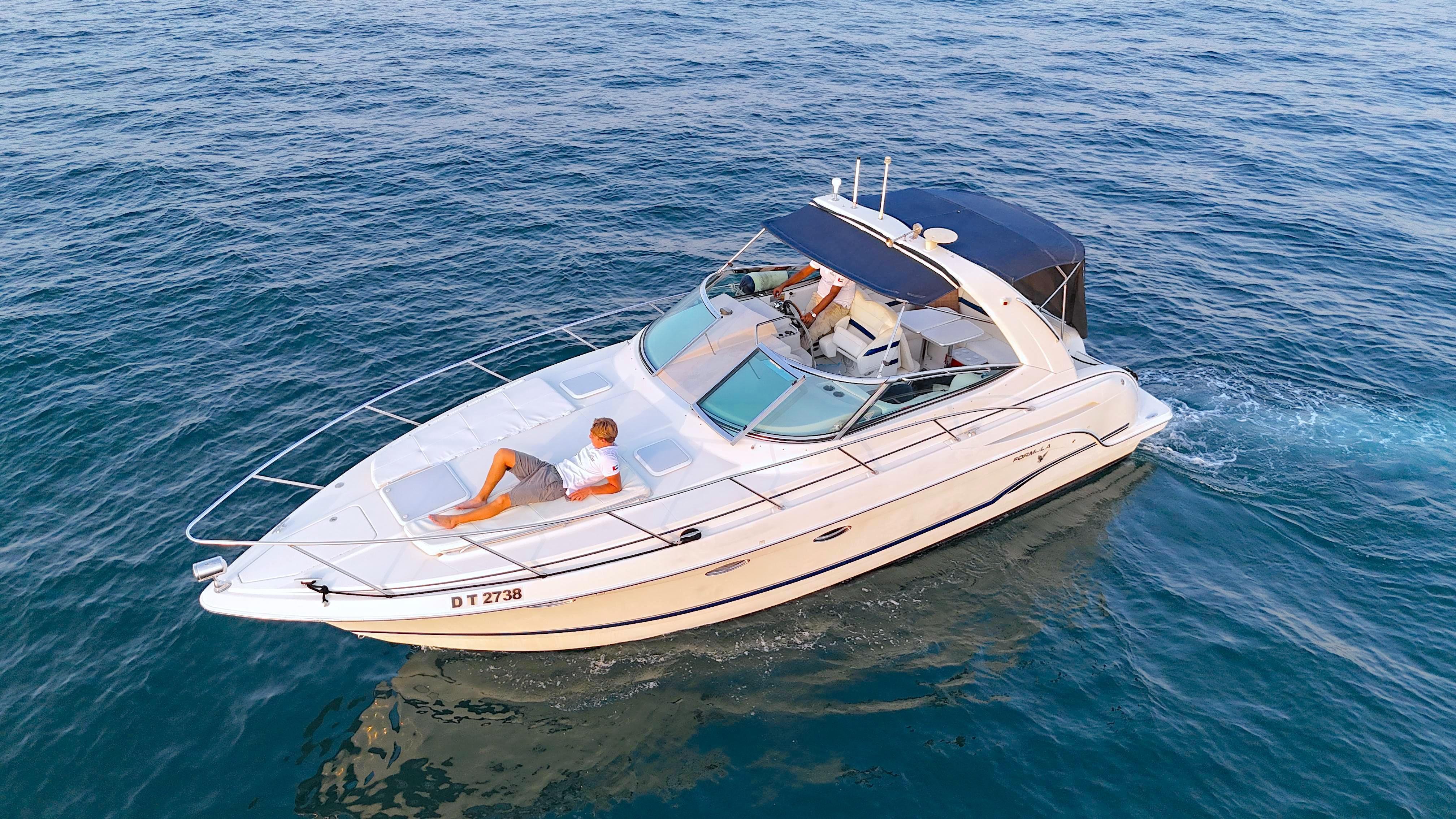 Dubai Private Yacht Cruise – Exclusive 34FT Sports Yacht Experience