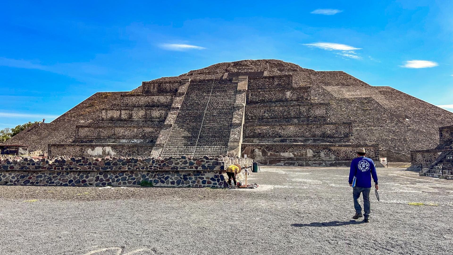 Teotihuacan Early Access Guided Tour
