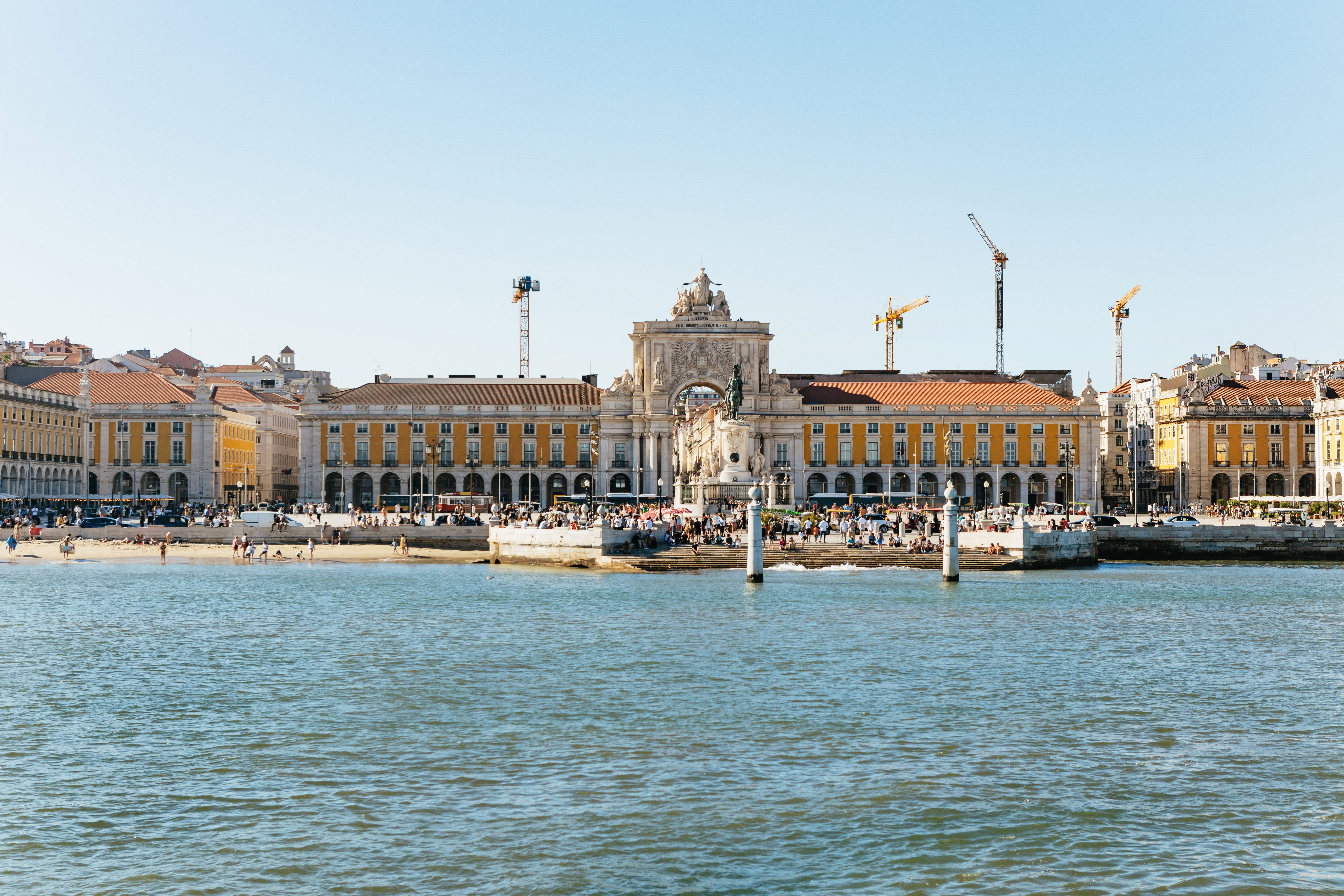 Lisbon 72/96-Hour Hop-On Hop-Off Bus, Tram & Boat Pass