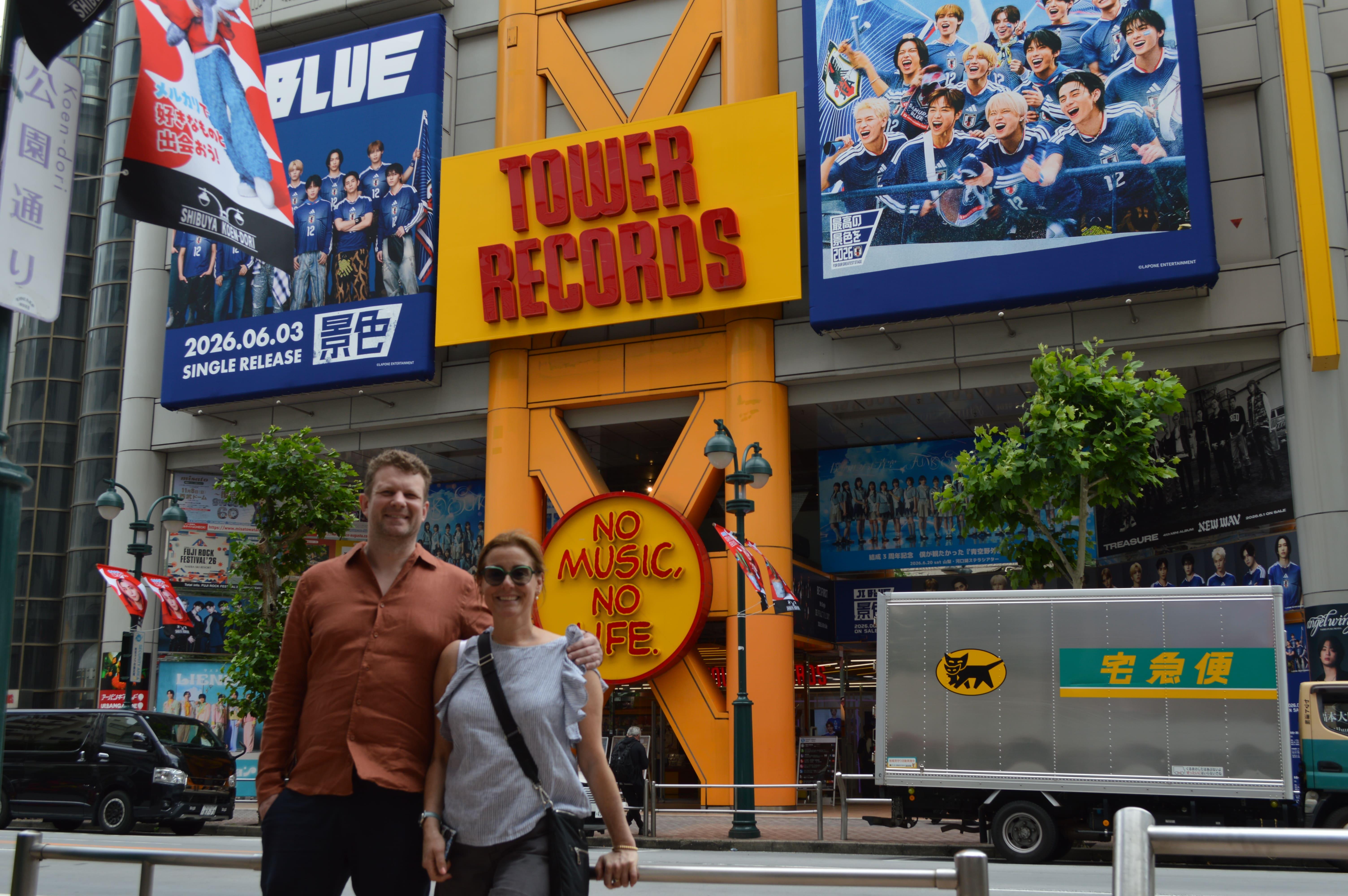 Shibuya Pop Culture Walk & Sky Observation Tour