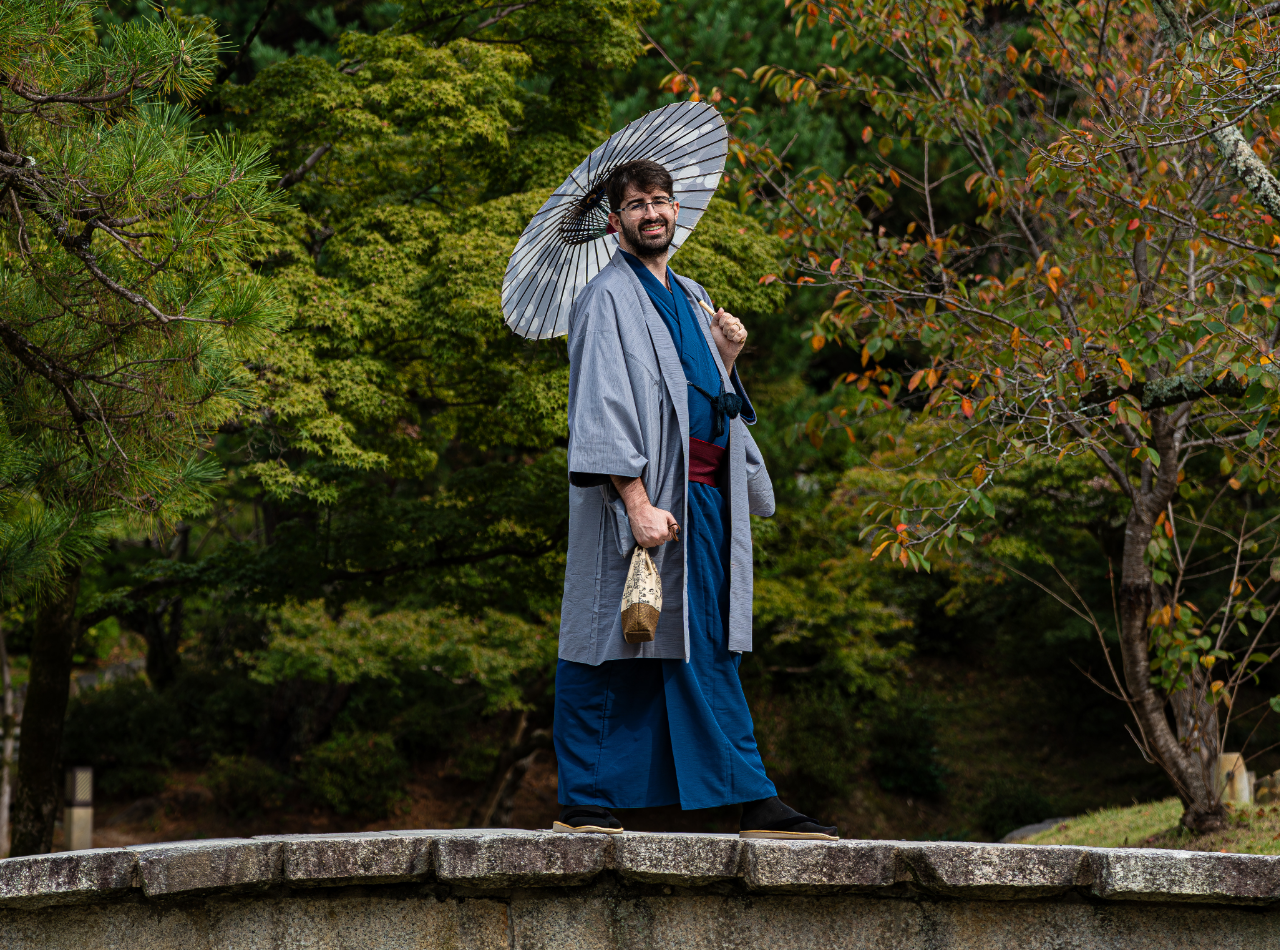 Kyoto: Vestimenta Tradicional com Kimono e Sessão de Fotos Privada