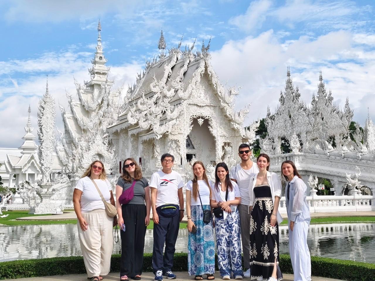 Chiang Rai Full-Day Highlights: Temples, Culture & Golden Triangle