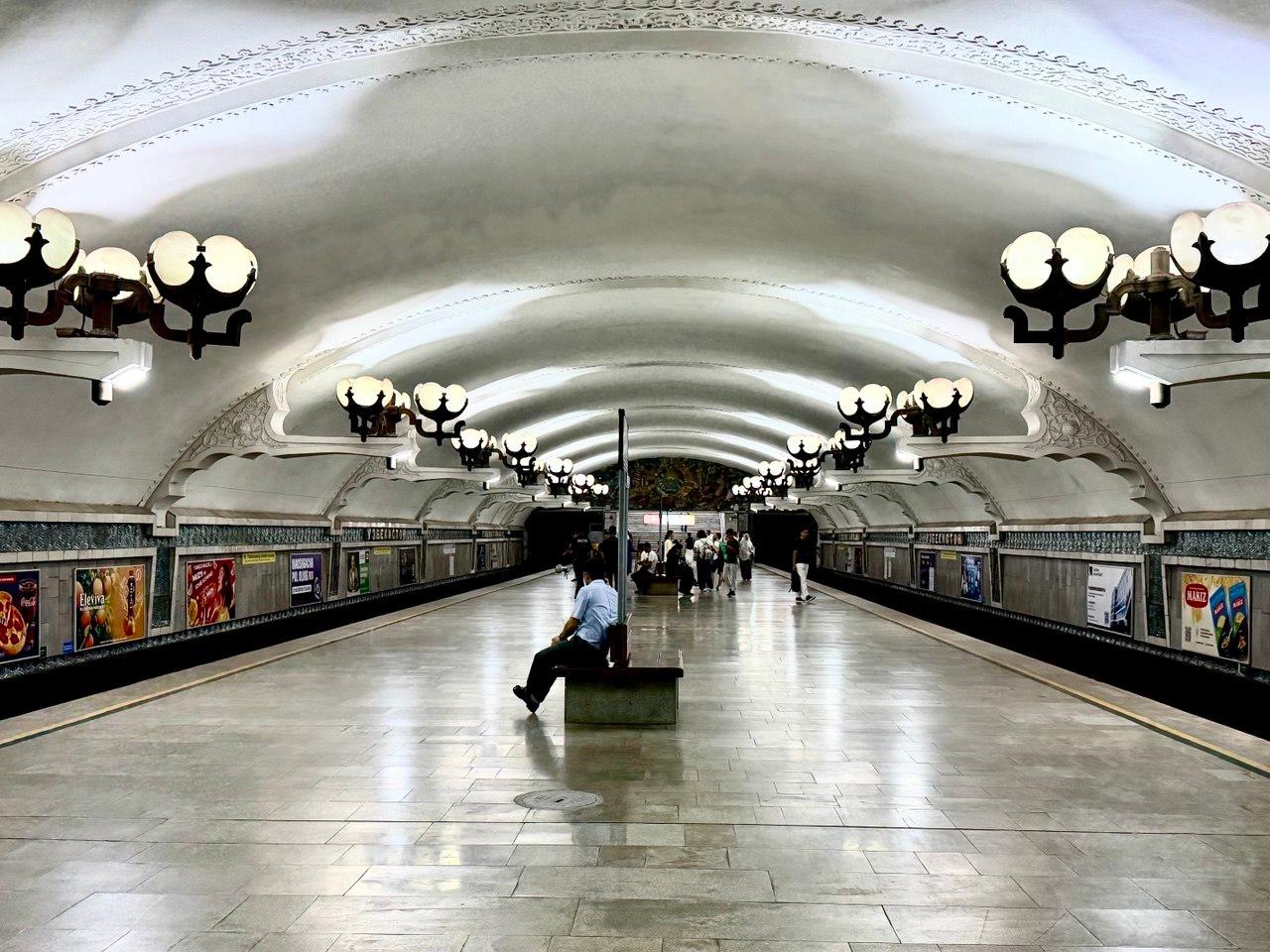 Tashkent Metro, Bazaar & Uzbek Food Tour