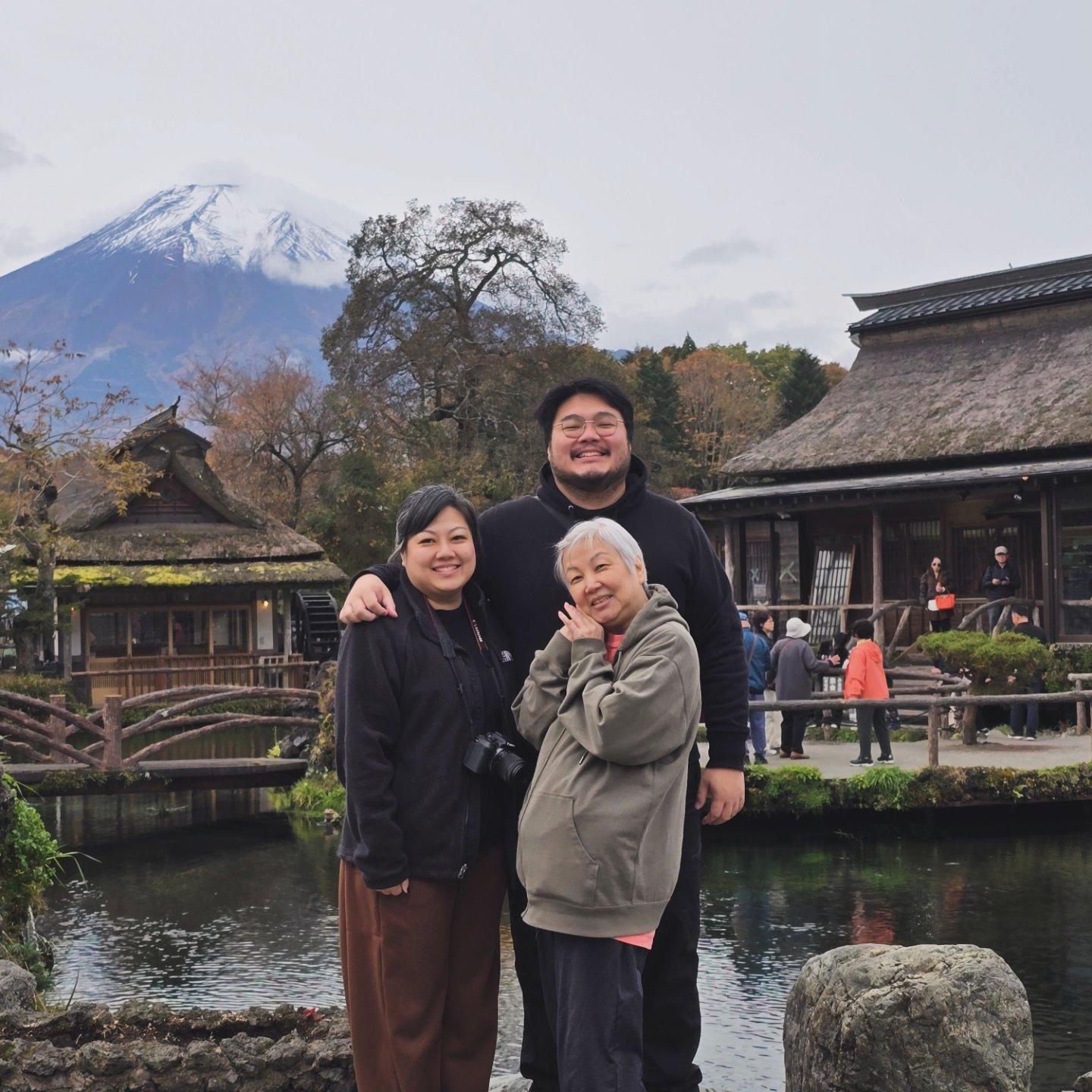 Private Mt. Fuji & Kawaguchiko Personalized Exploration