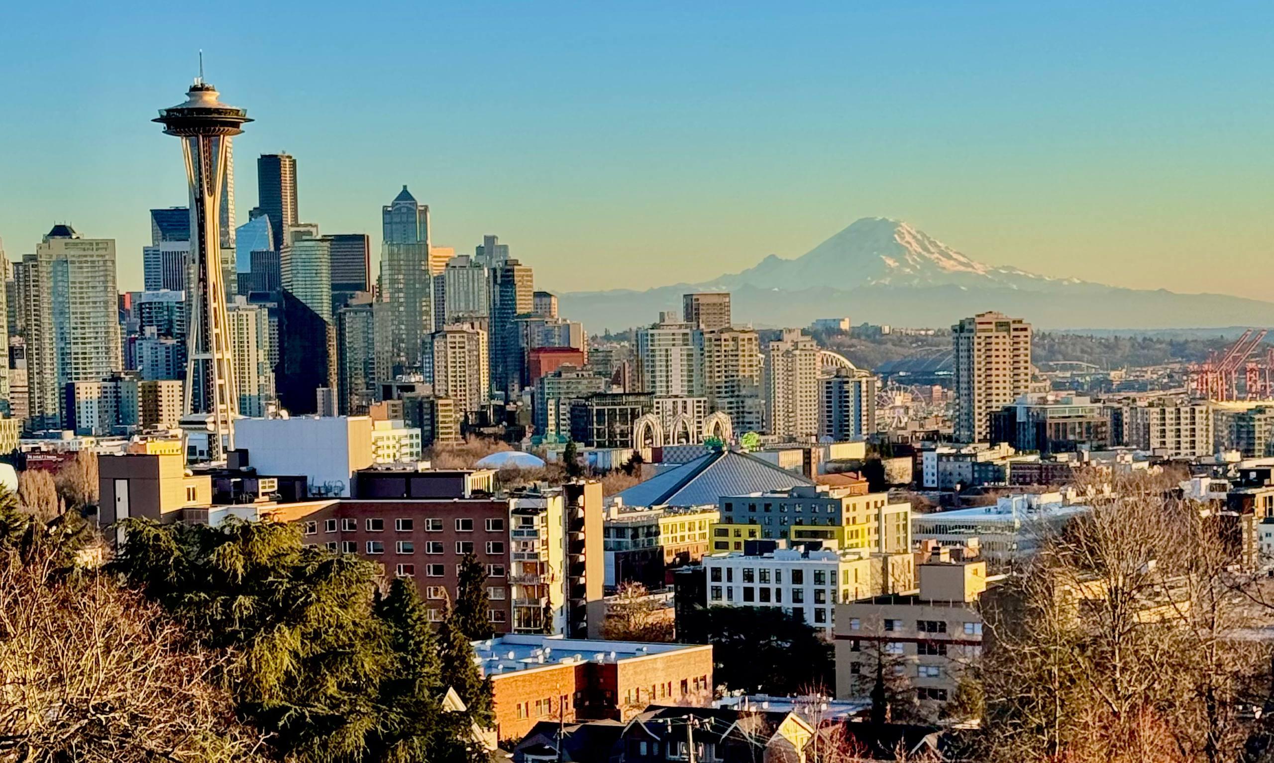 Seattle City & Snoqualmie Falls Half-Day Tour