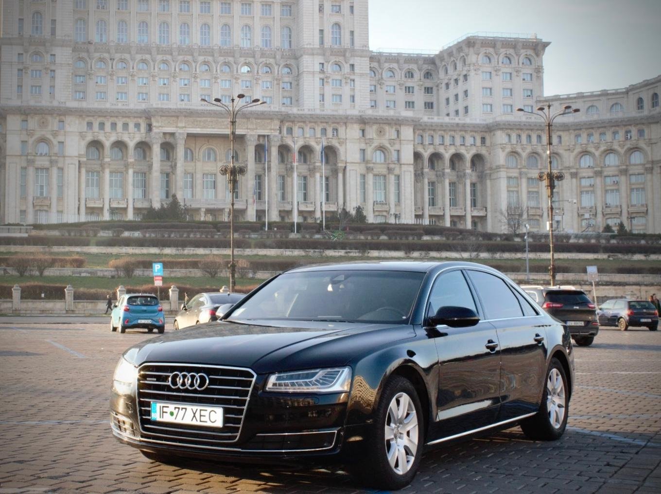 Bucharest: Private VIP Day Tour with Palace of Parliament