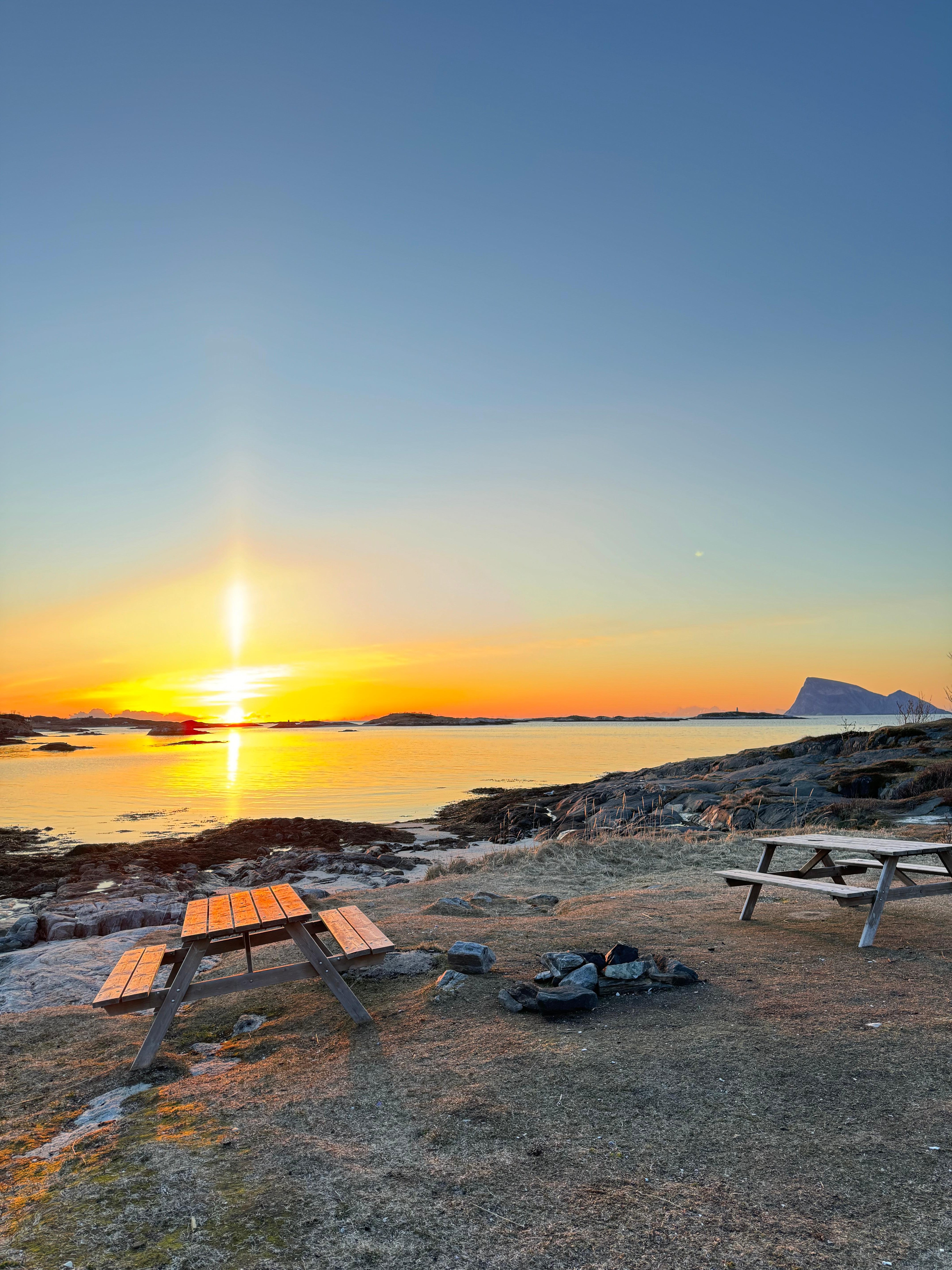 Sommarøy midnight sun tour — small-group fjord photo stops near Tromsø at midnight — image 11