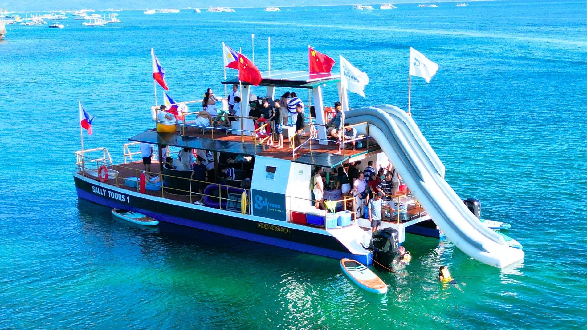 Sally Party Yacht Cruise with Drinks & Snacks