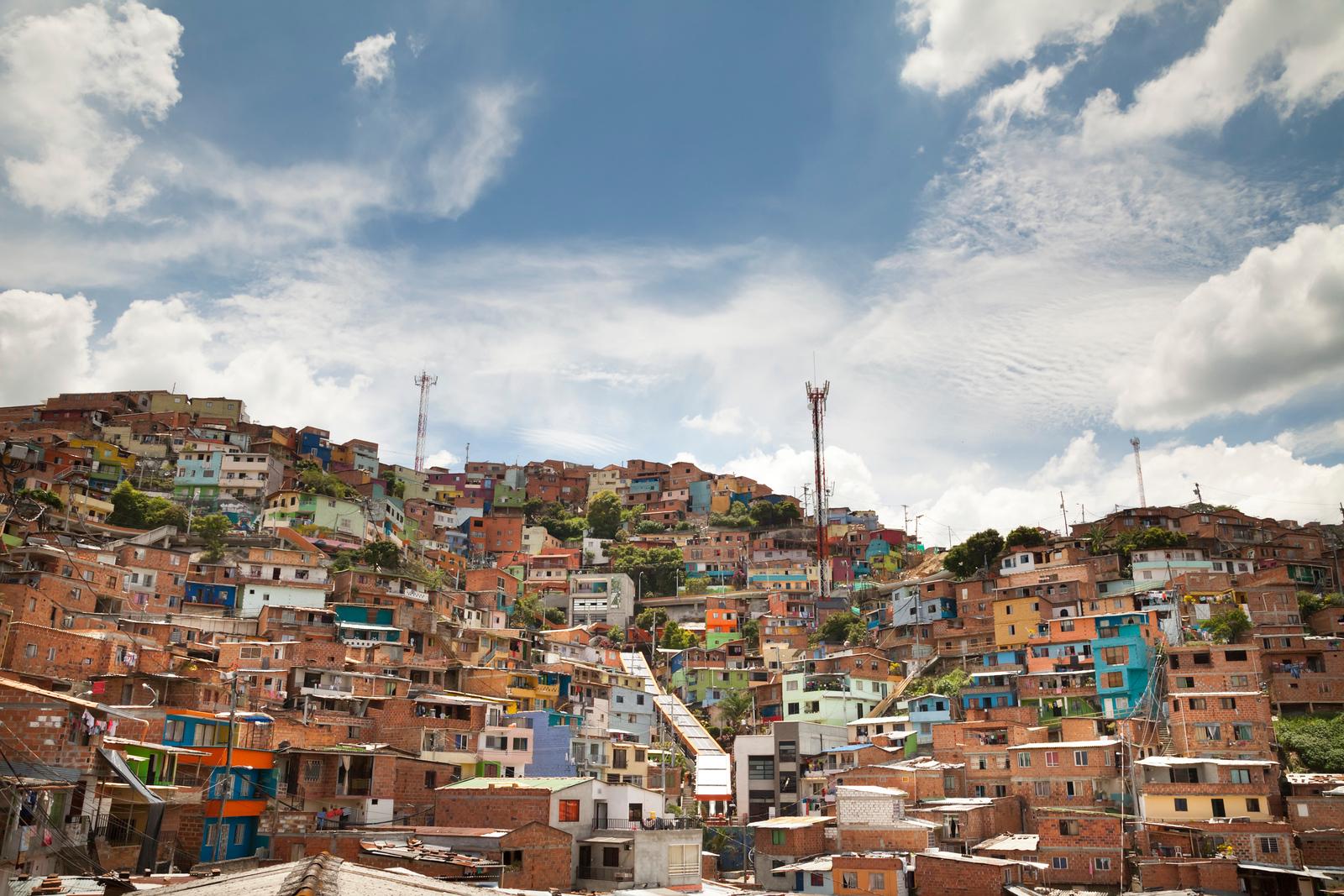 Private Medellín Discovery: Comuna 13, Cable Cars & Botero Art