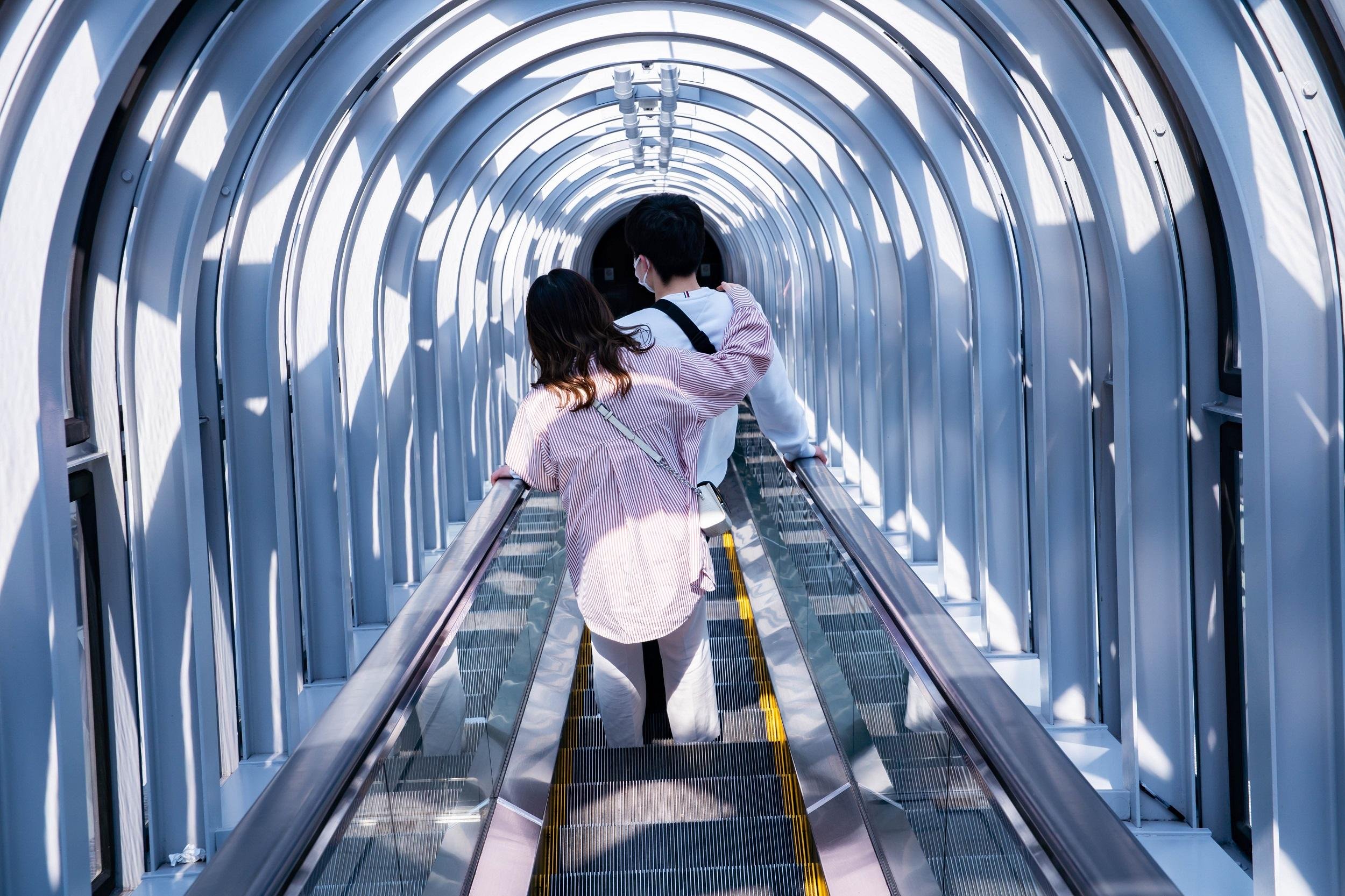 Osaka Contrast Walk: Umeda Sky Views & Nakazakicho Retro District