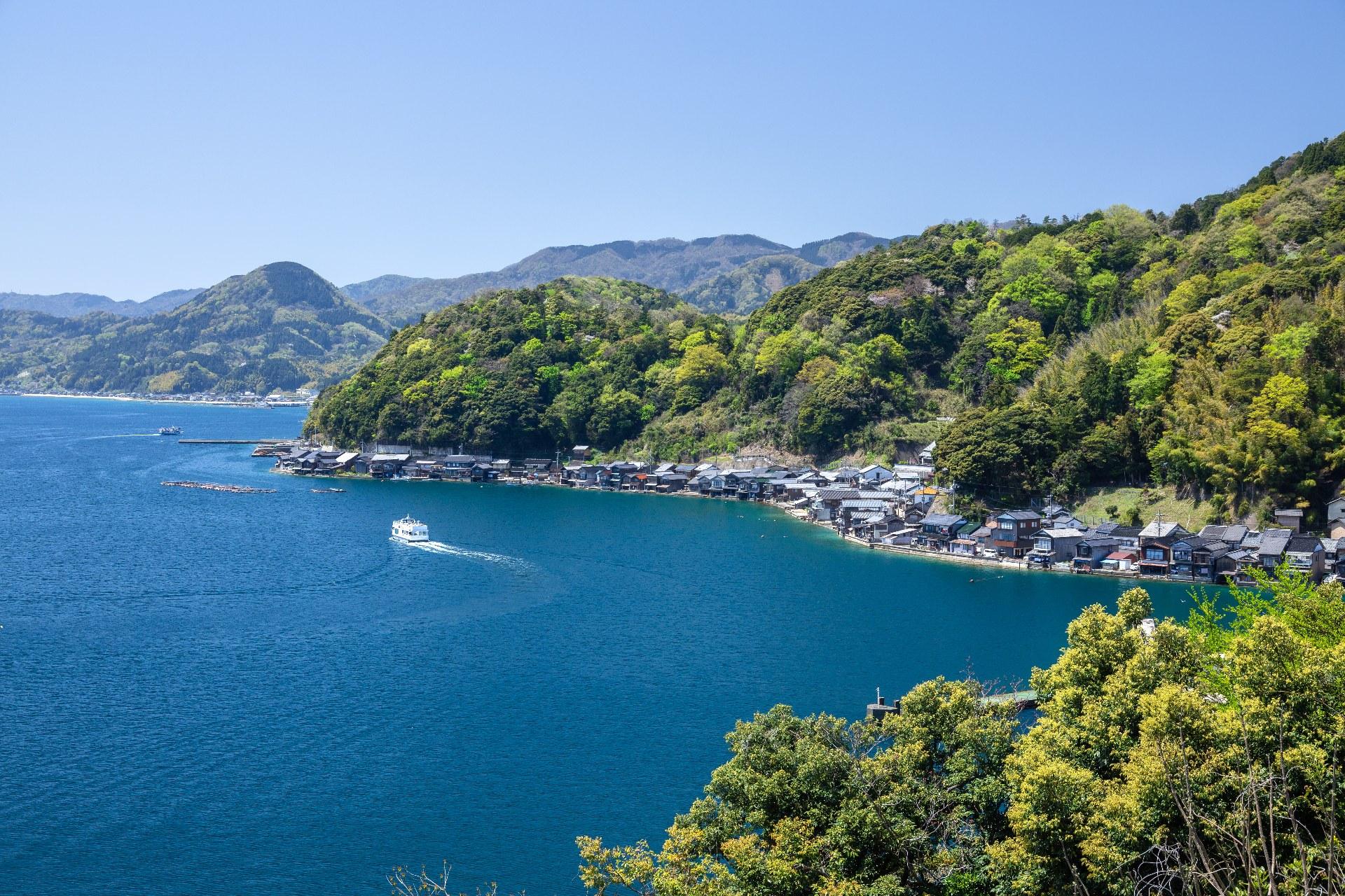 Ine Bay and Amanohashidate Scenic Day Tour from Kyoto or Osaka