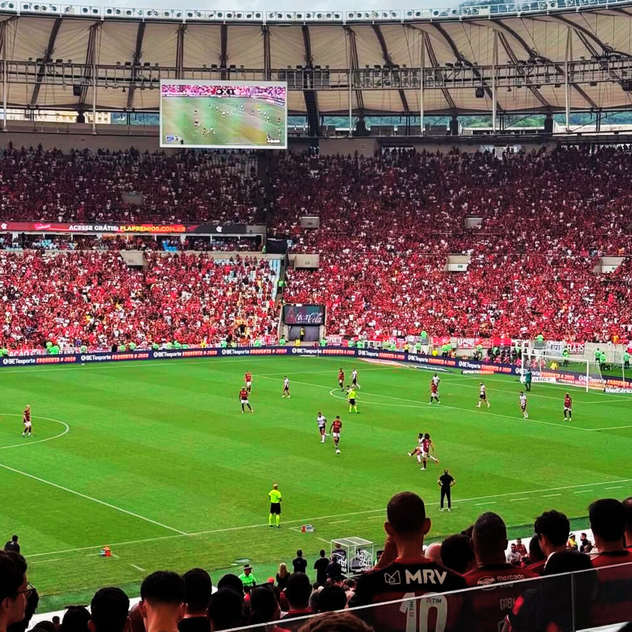 Rio de Janeiro: Live Maracanã Football Match Experience with Private Transfer