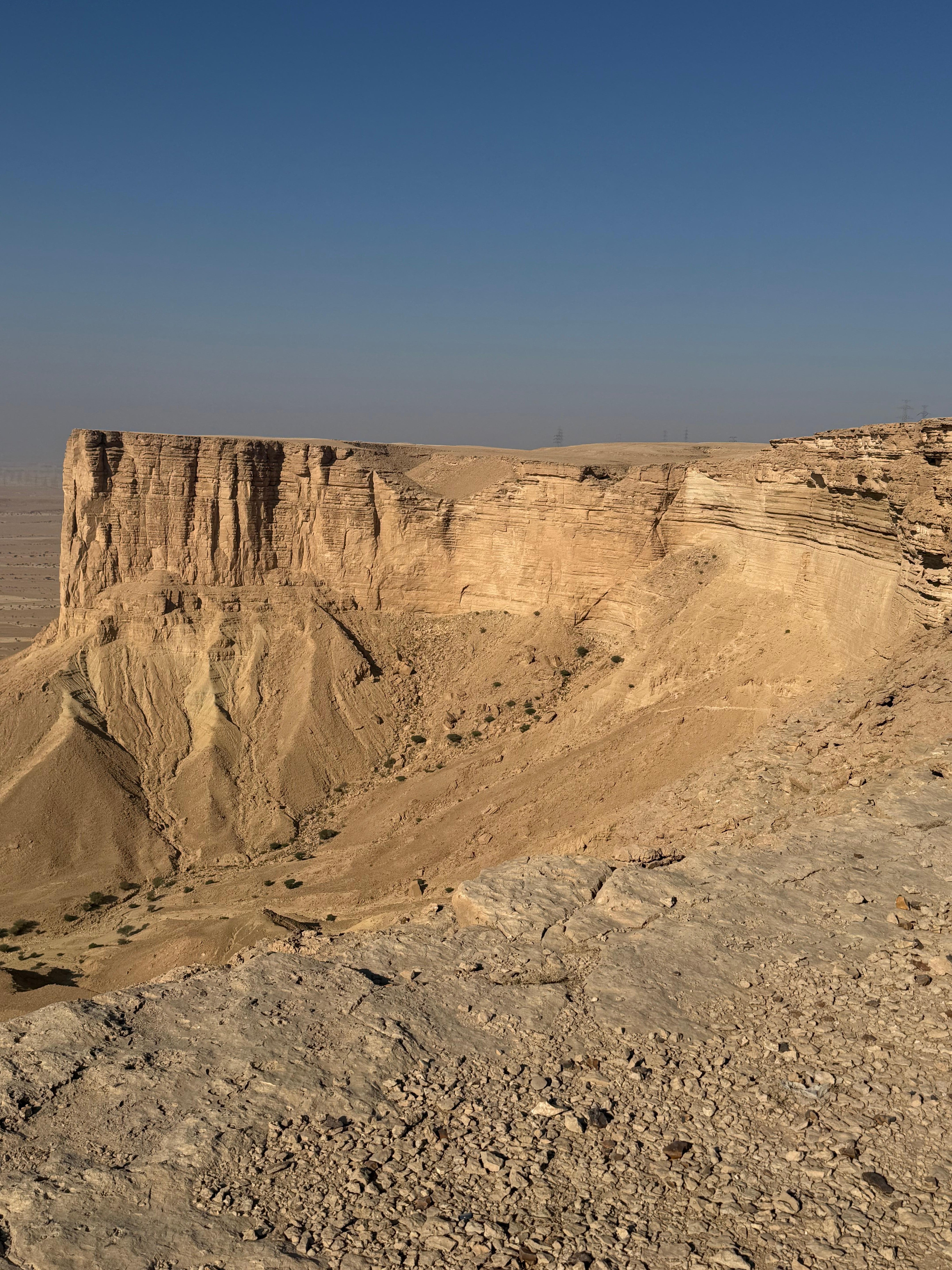 Riyadh VIP Private Tour: Edge of the World & Darb Al-Manjoor