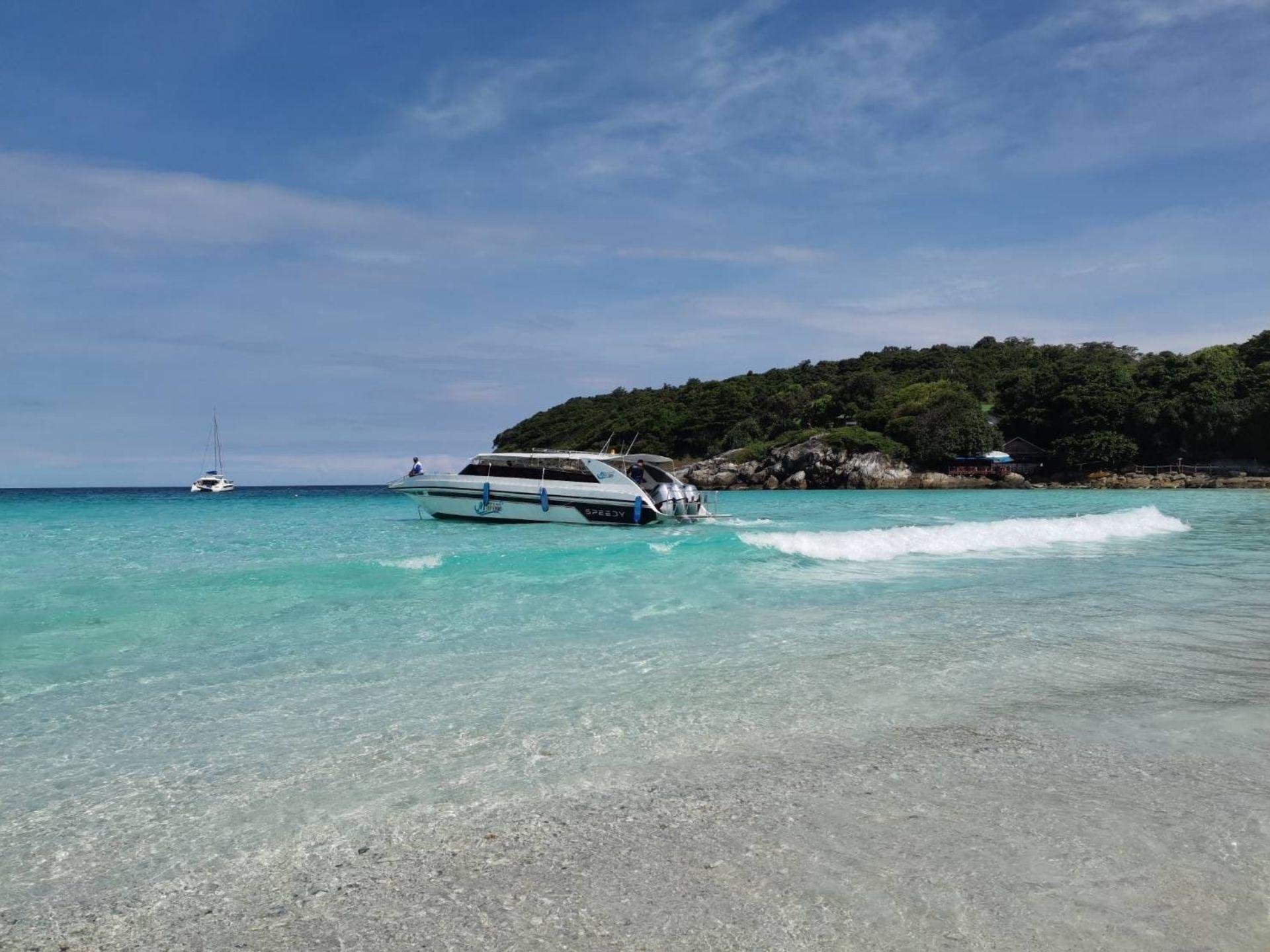 Phuket Speedboat Excursion: Racha & Coral Island